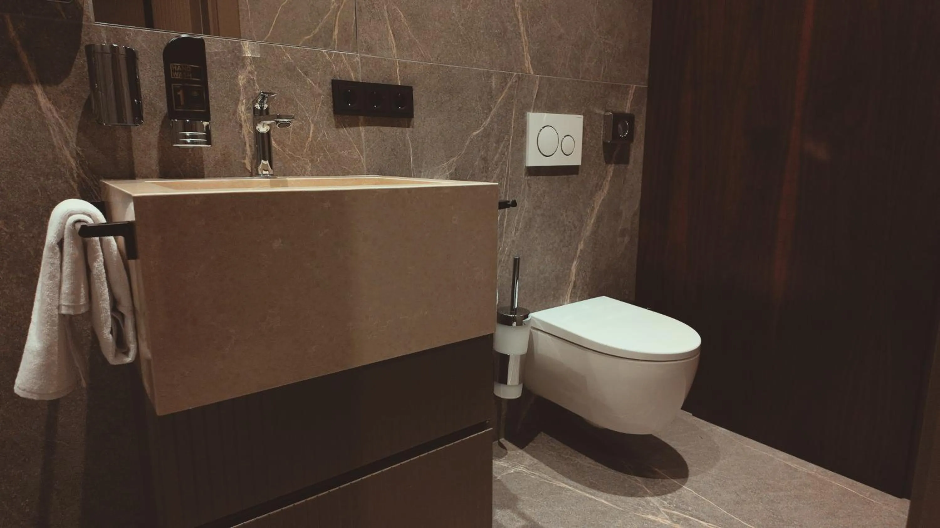 Bathroom in Bellman Hotel