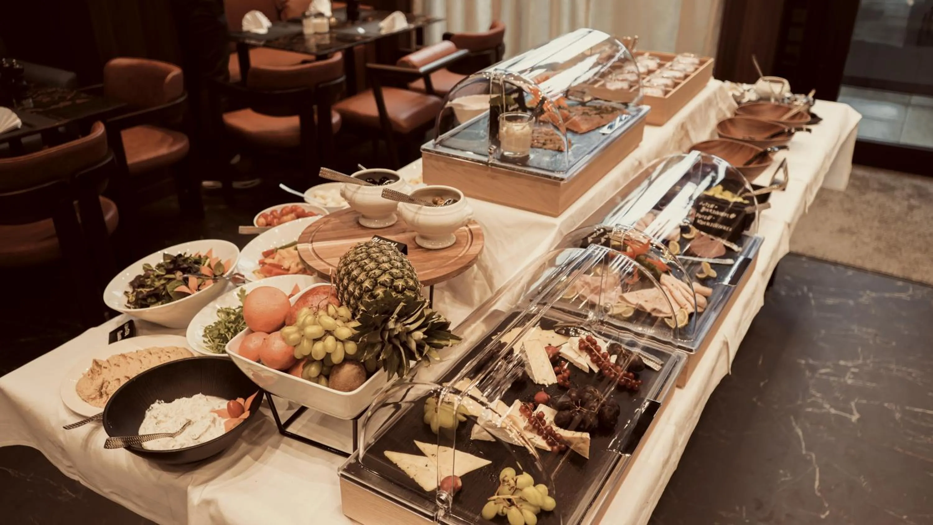 Breakfast in Bellman Hotel