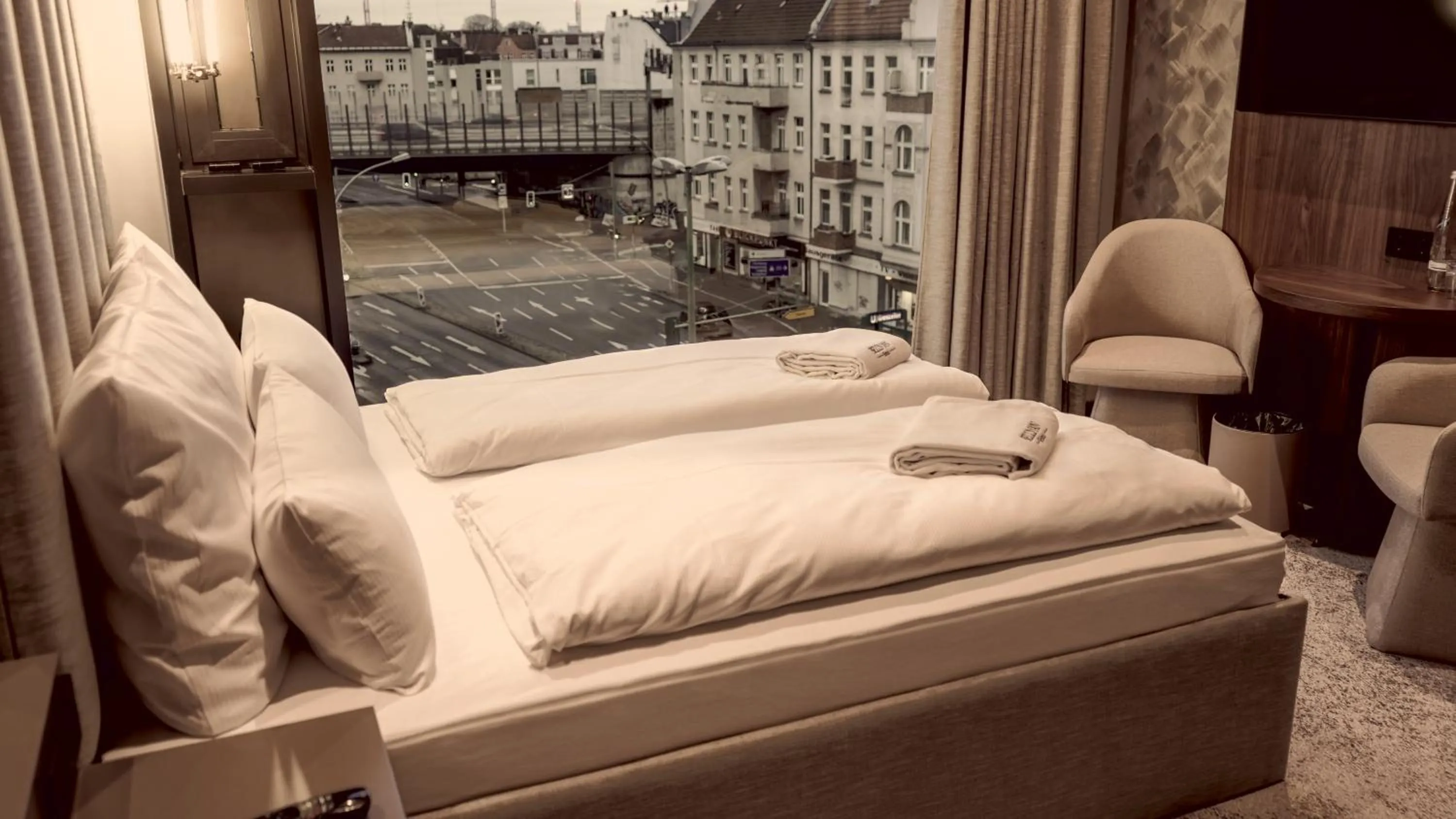 Bed in Bellman Hotel