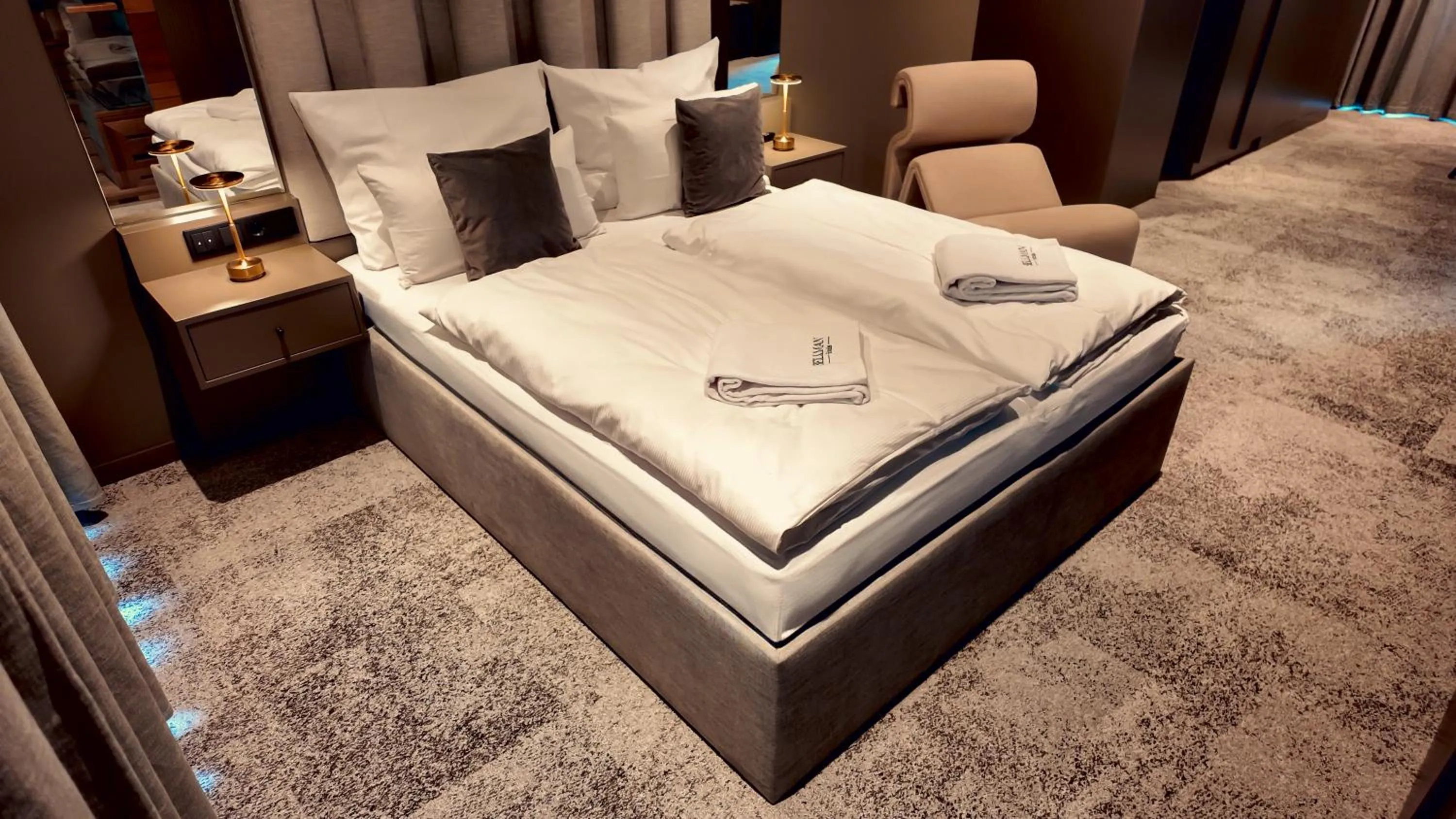 Bedroom, Bed in Bellman Hotel