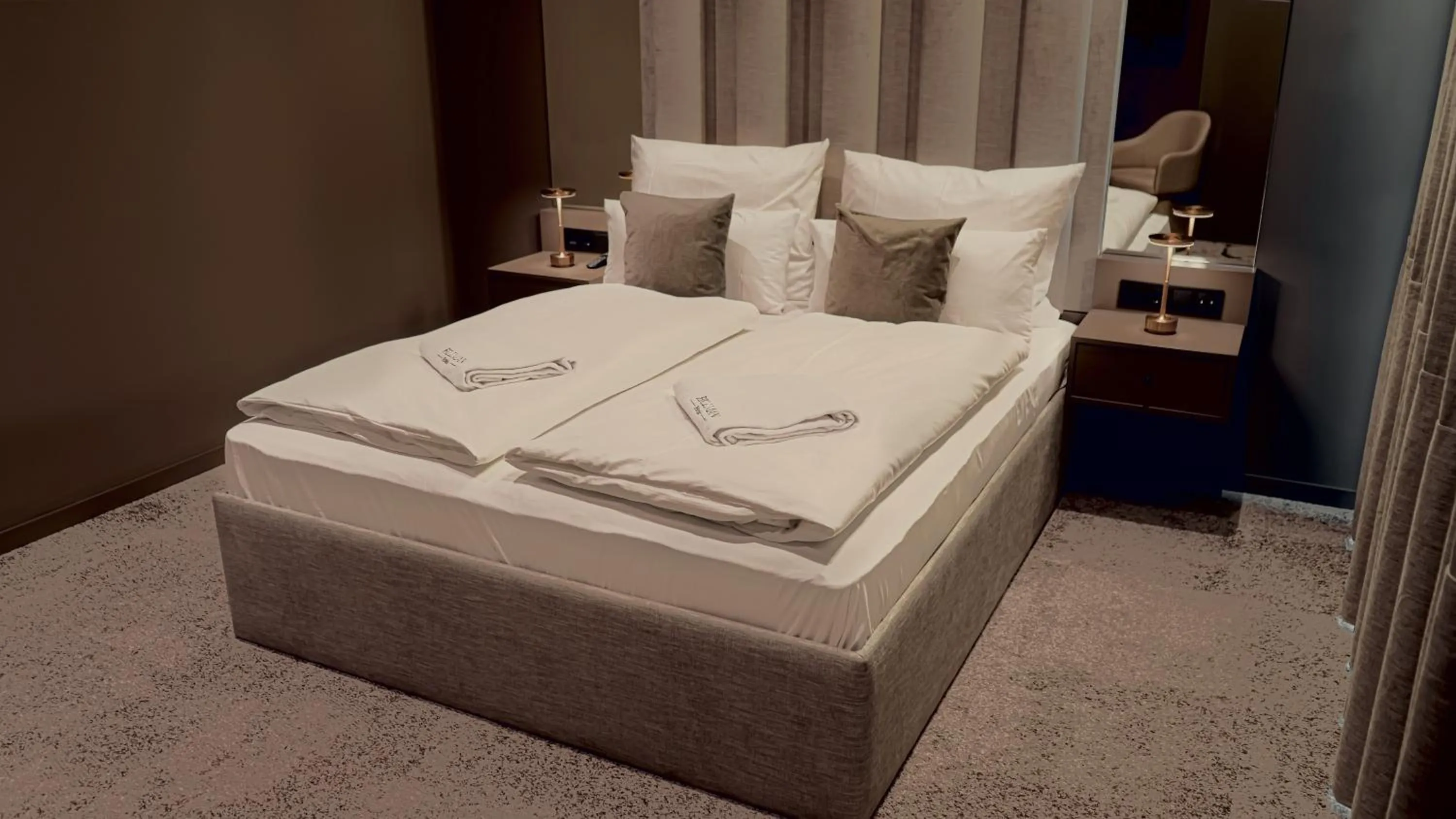 Bedroom, Bed in Bellman Hotel