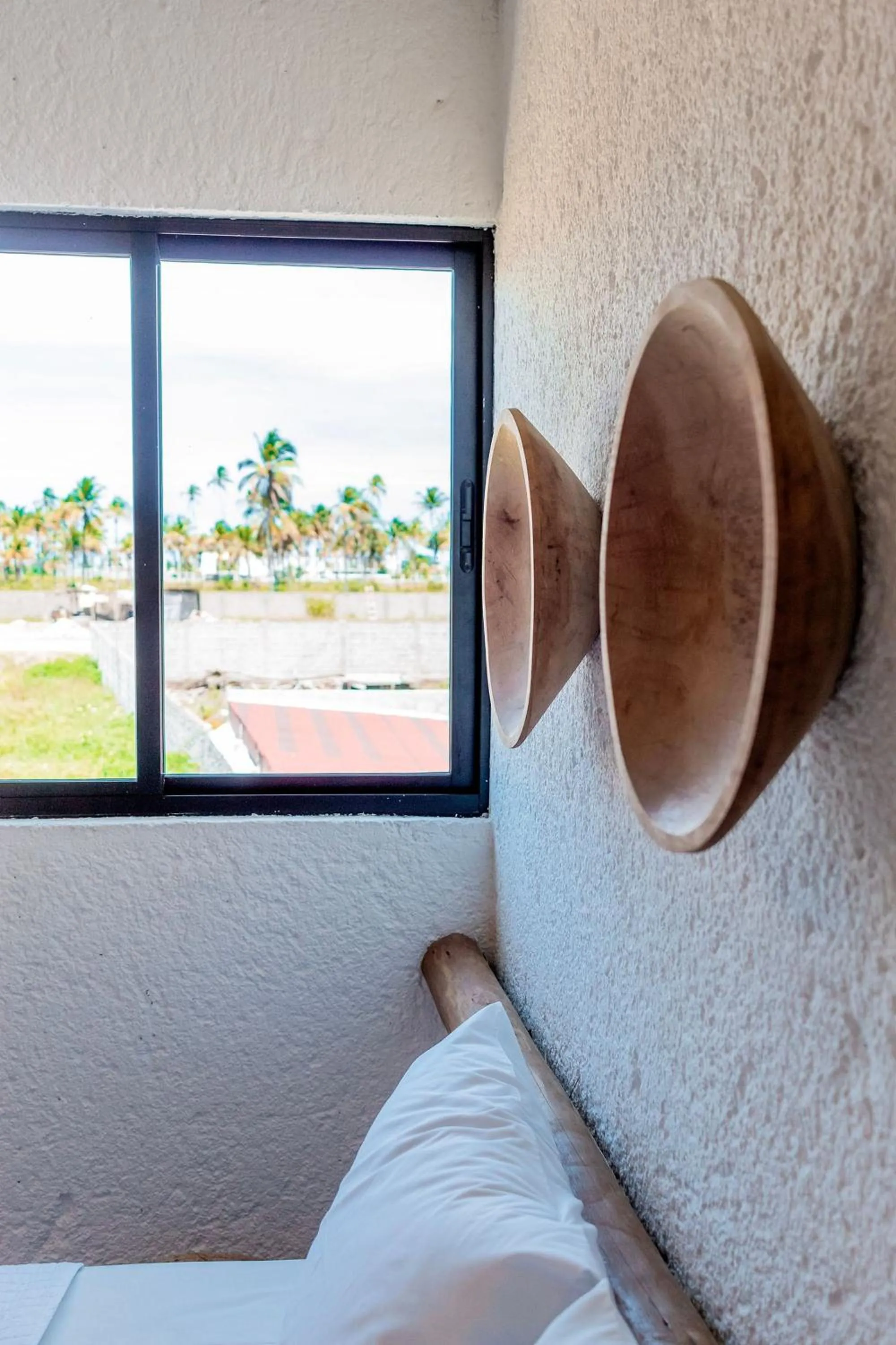 Bedroom, Bed in Villas Manatee Milagres por Quarto à Vista