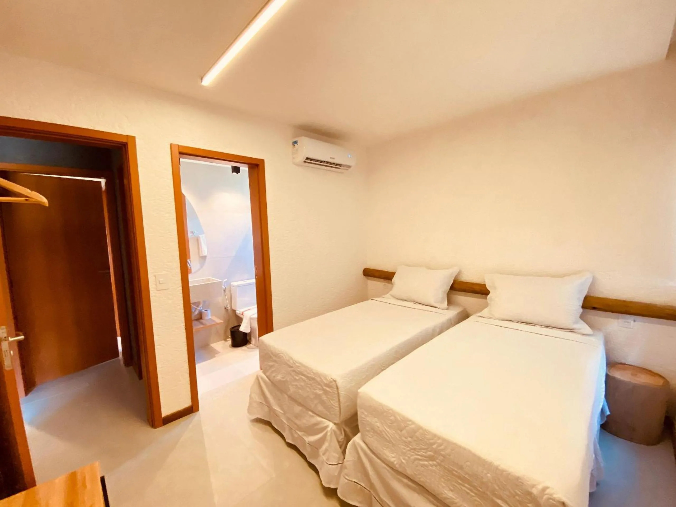 Photo of the whole room, Bed in Villas Manatee Milagres por Quarto à Vista