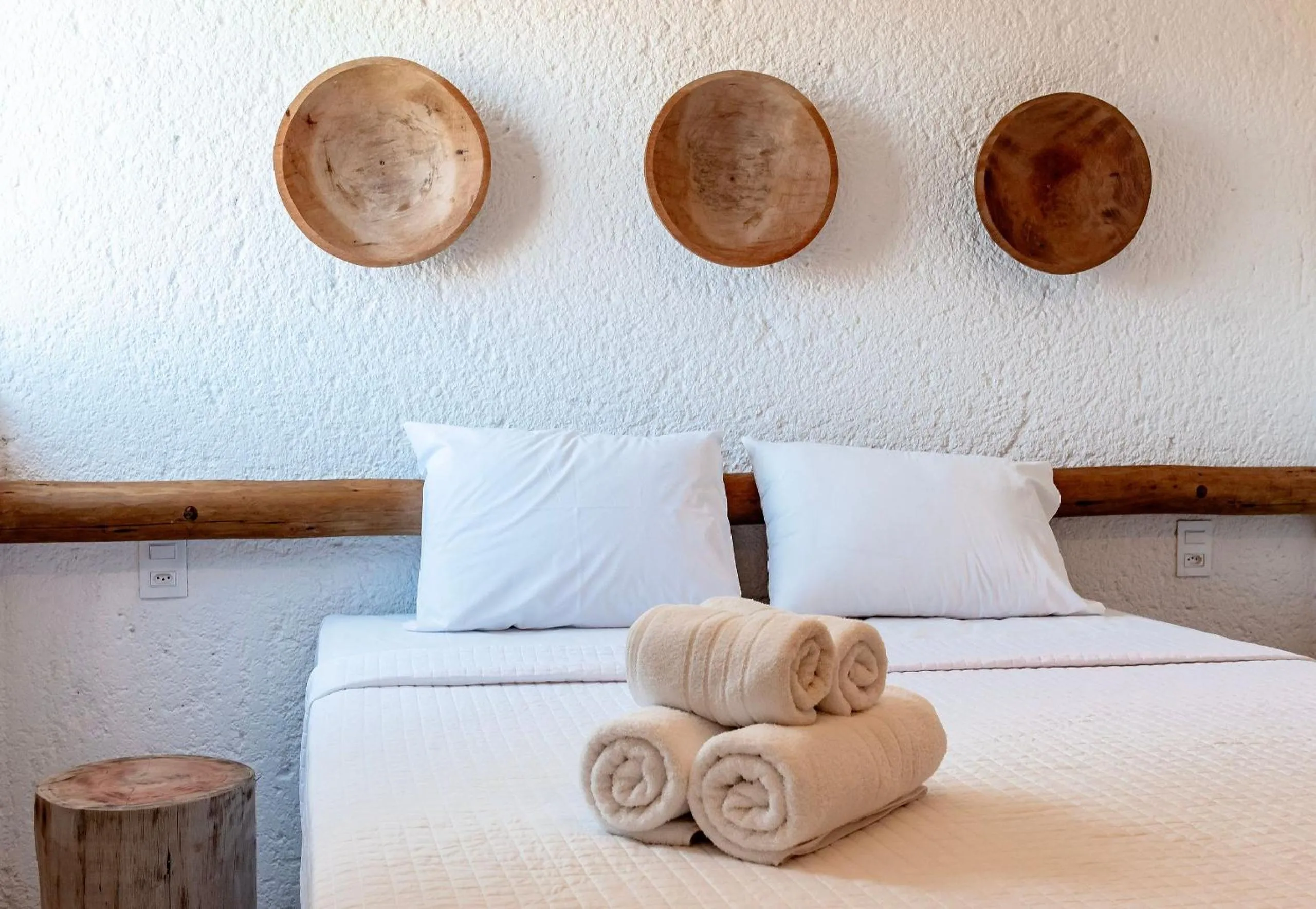 Bedroom, Bed in Villas Manatee Milagres por Quarto à Vista