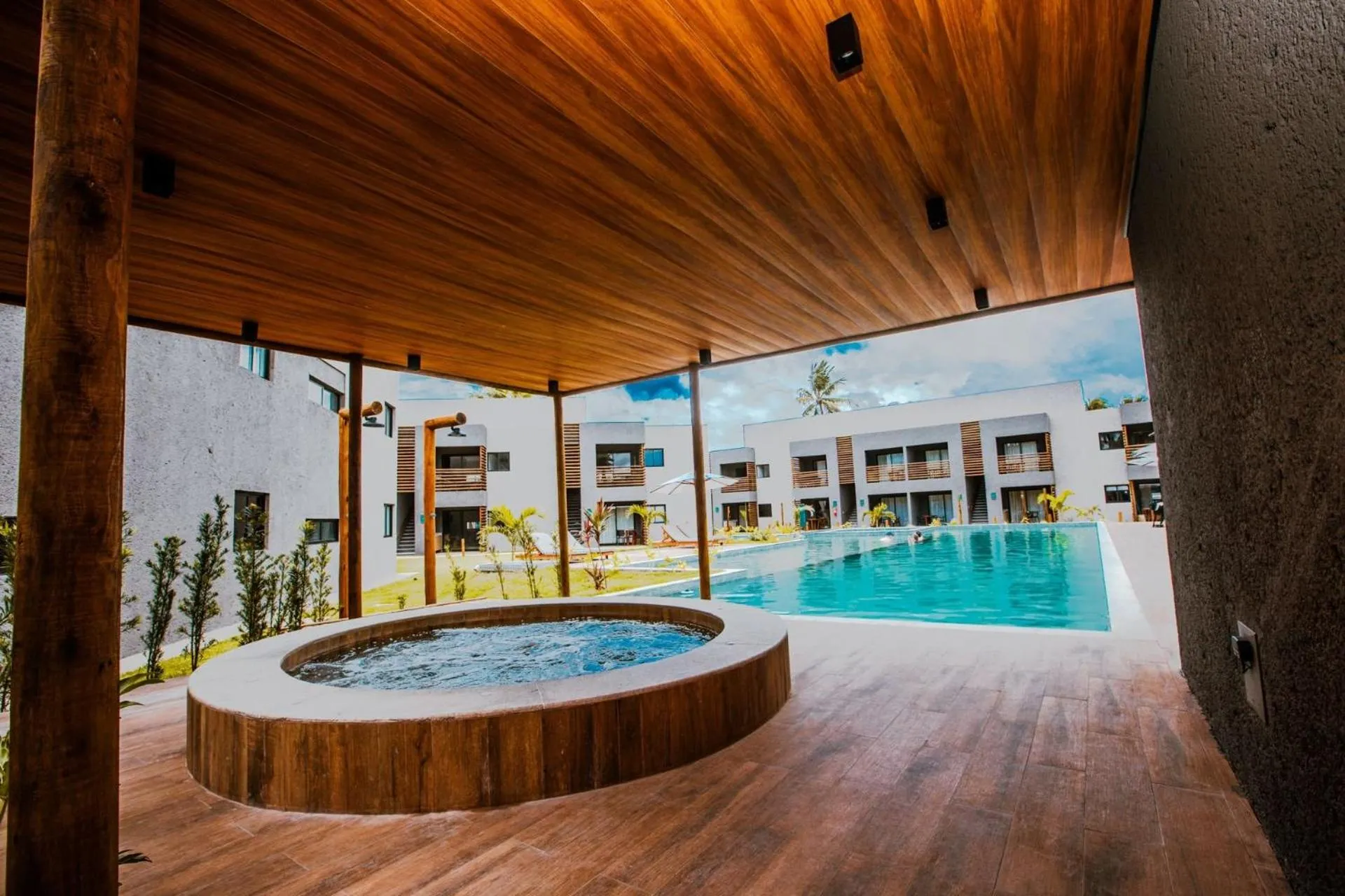 Swimming pool in Villas Manatee Milagres por Quarto à Vista