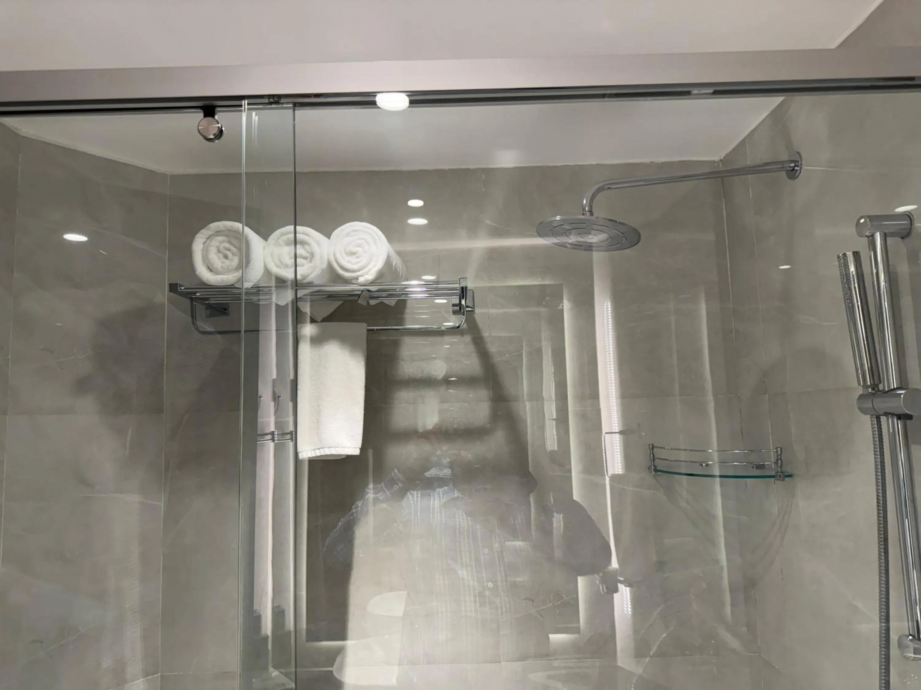 Bathroom in Hotel the Plaza