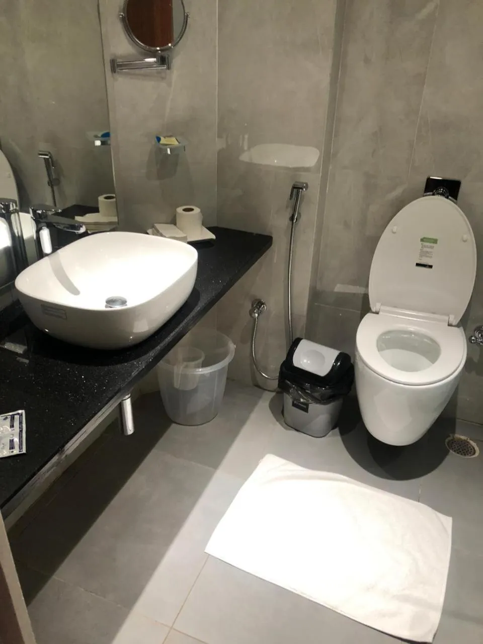 Bathroom in Hotel the Plaza