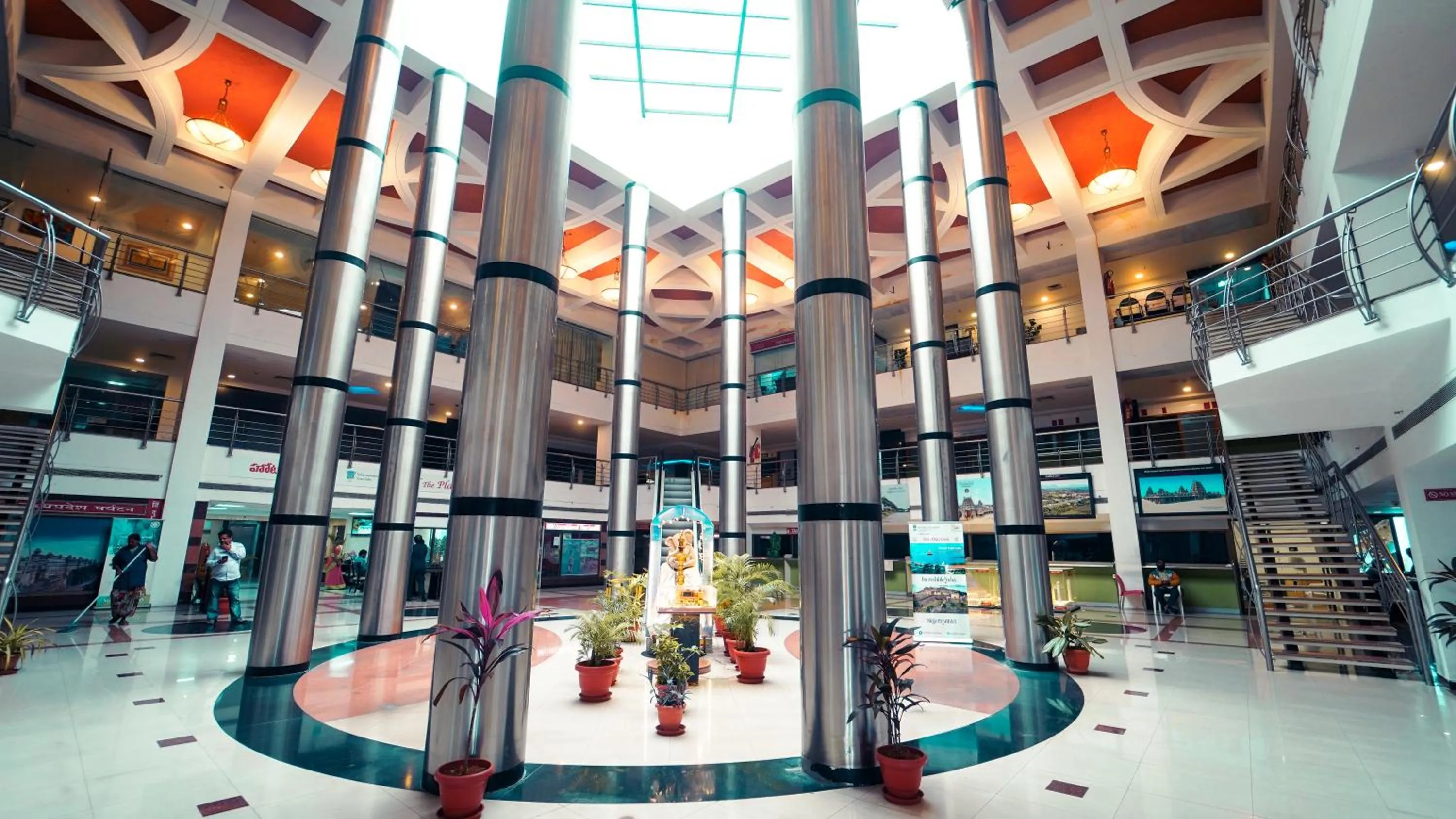 Lobby or reception in Hotel the Plaza