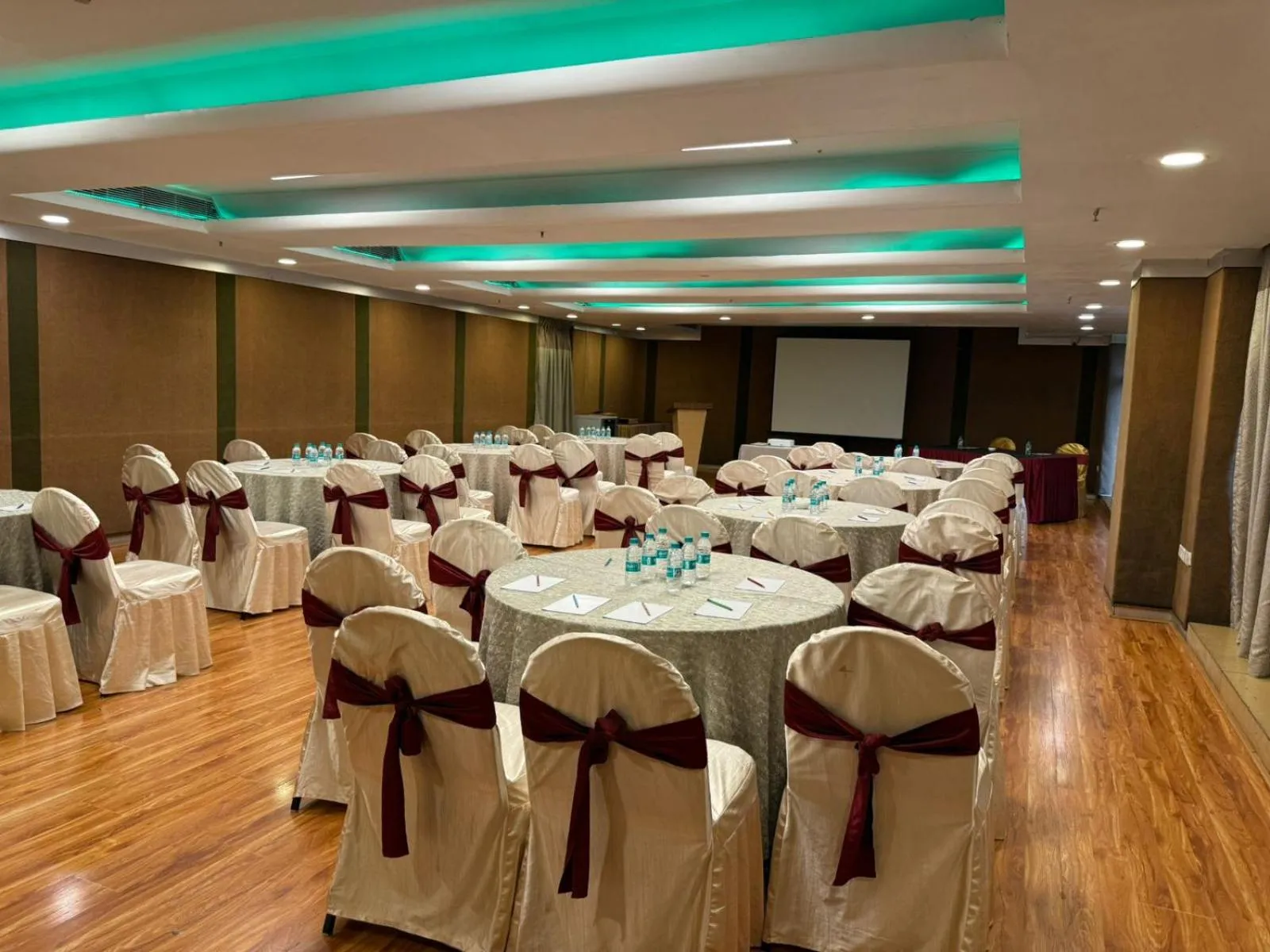 Meeting/conference room in Hotel the Plaza