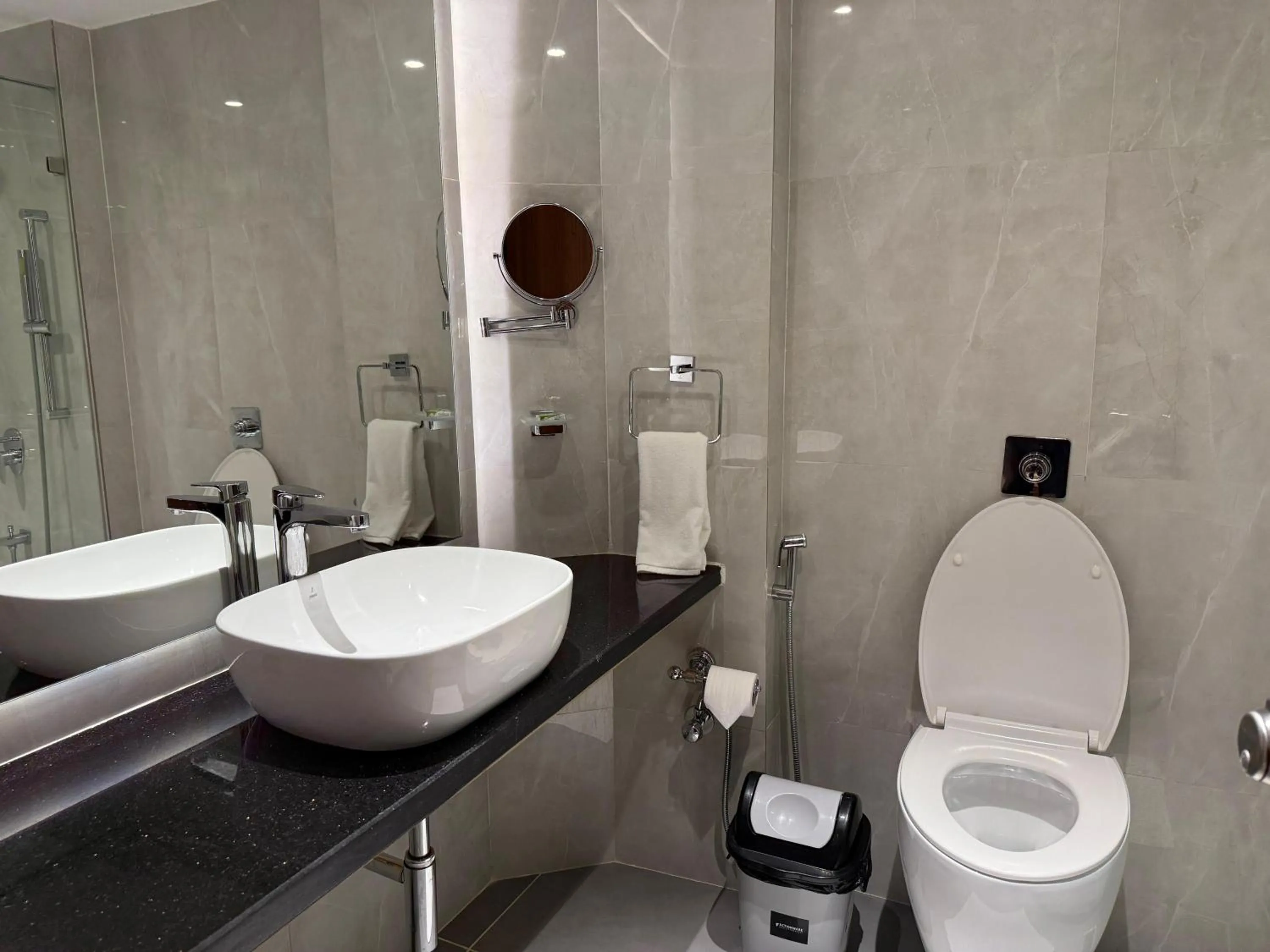 Bathroom in Hotel the Plaza