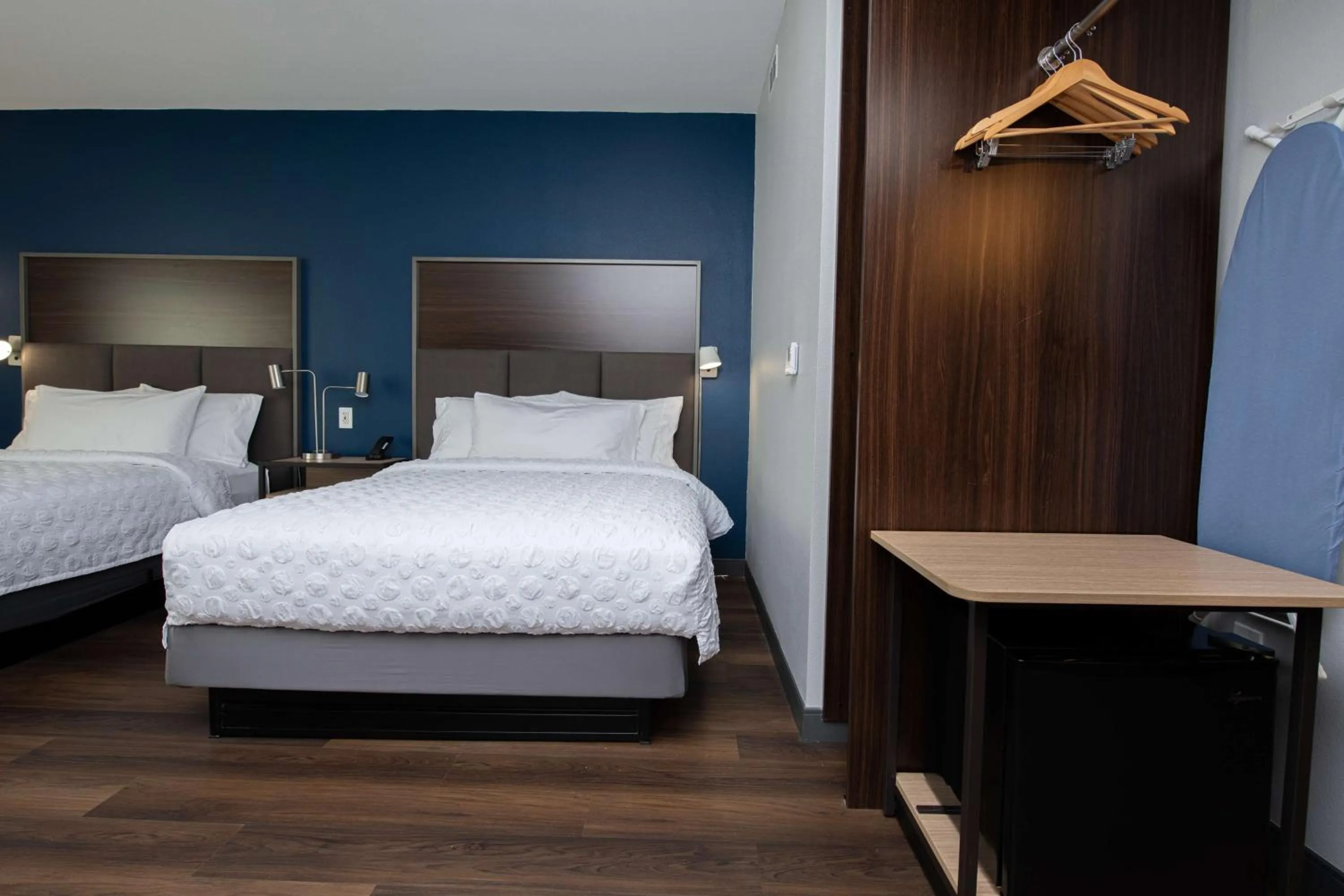 Bed in Tru By Hilton Lewisville Vista Ridge Mall