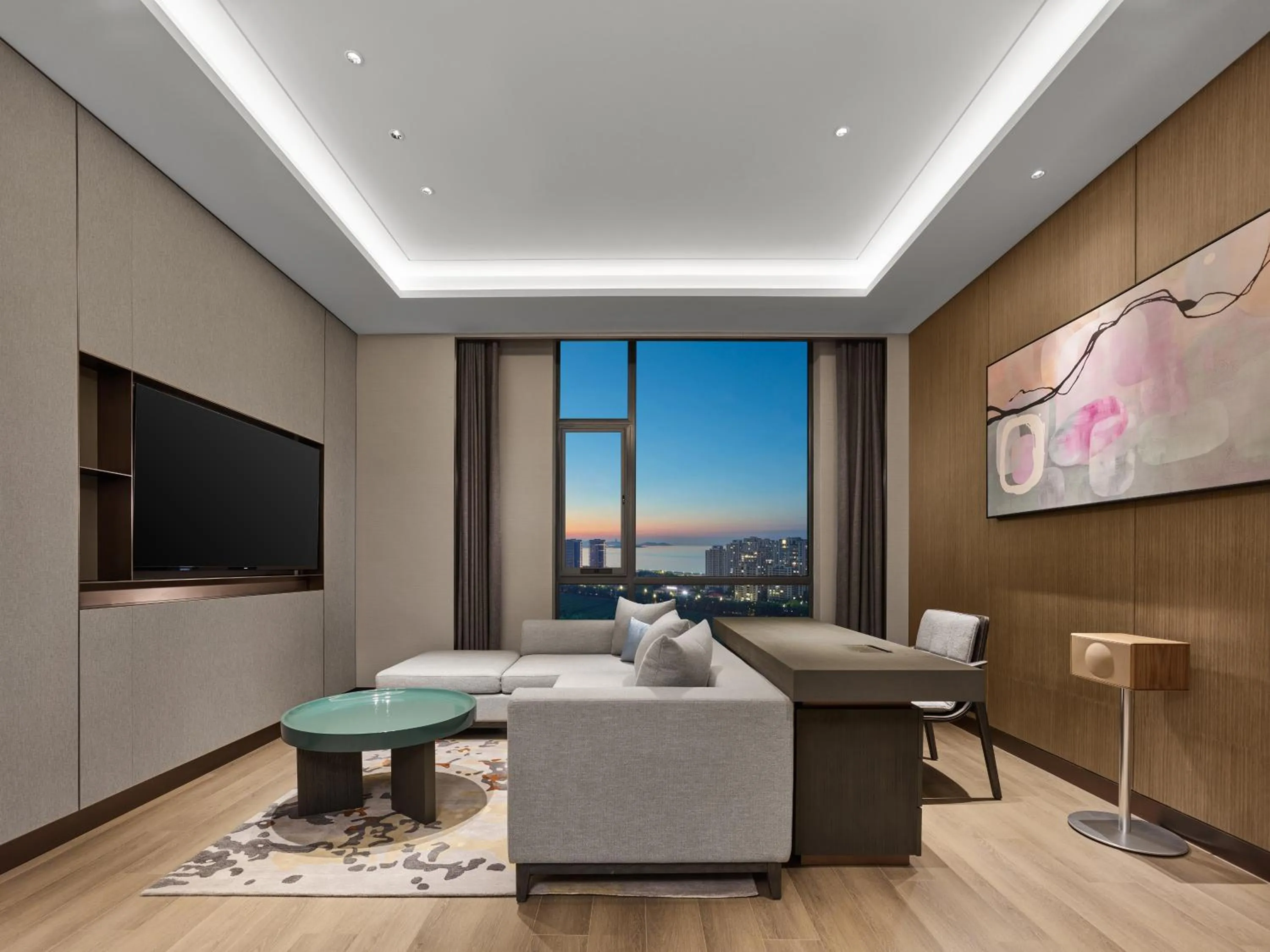 Seating area in Doubletree By Hilton Yantai Golden Coast Hotel & Suites