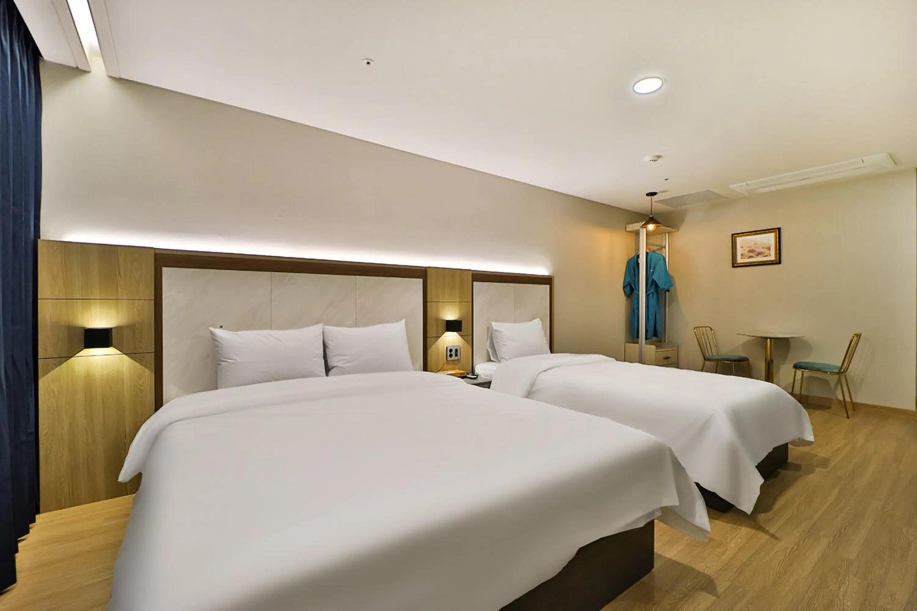 Bed in Gimhae City Hotel