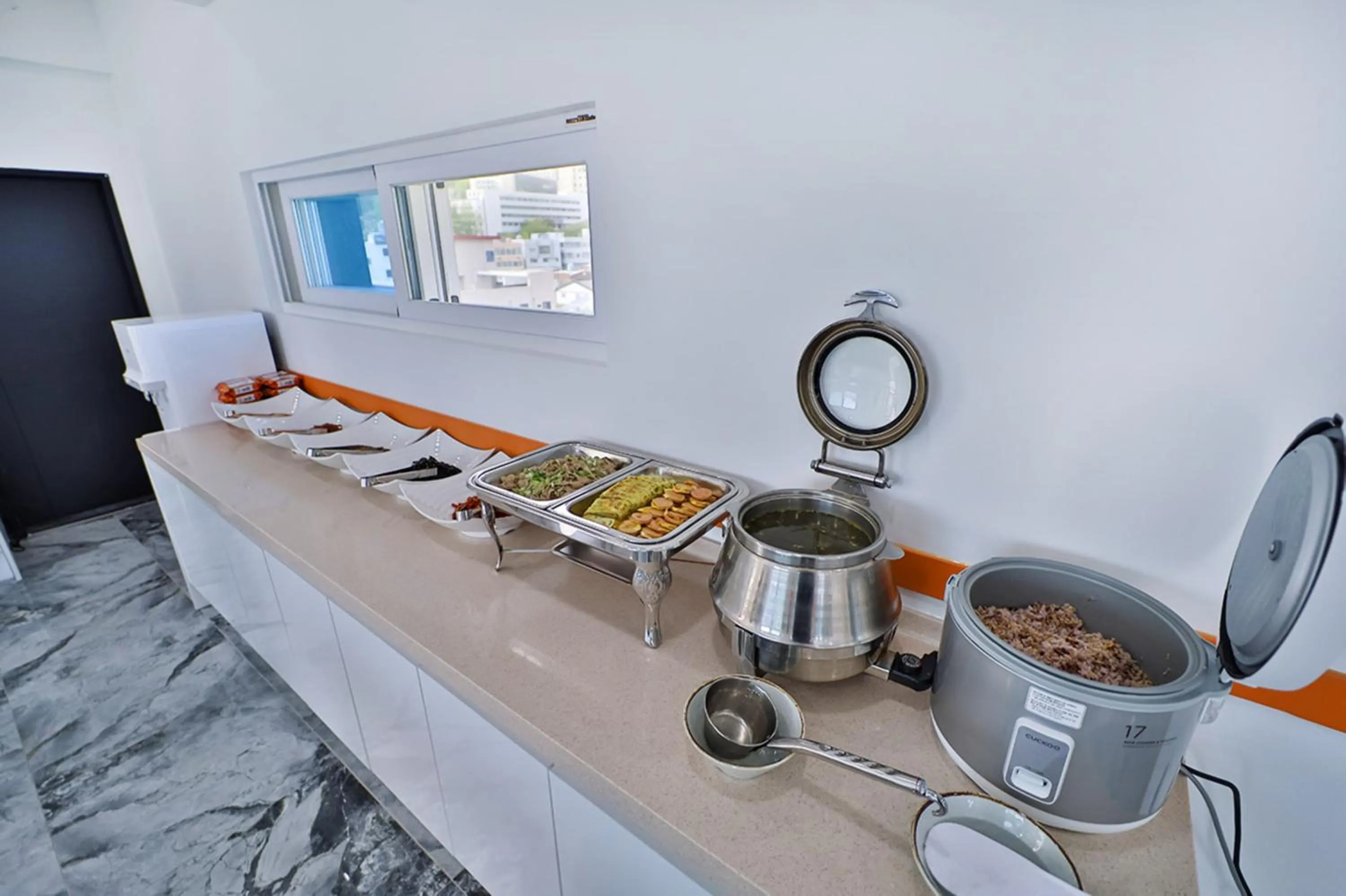 Restaurant/places to eat in Gimhae City Hotel