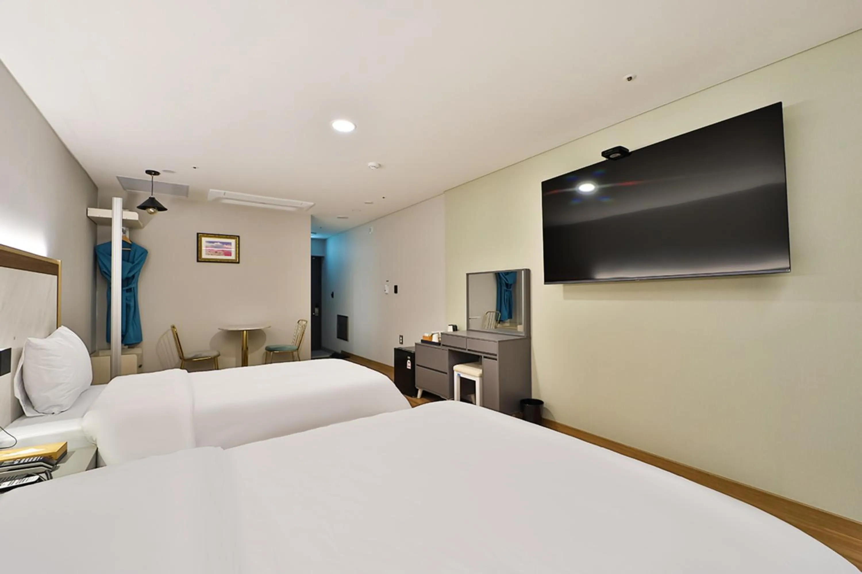 Bedroom, Bed in Gimhae City Hotel