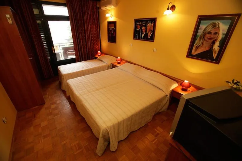 Bed in Tribunia Beach Hotel