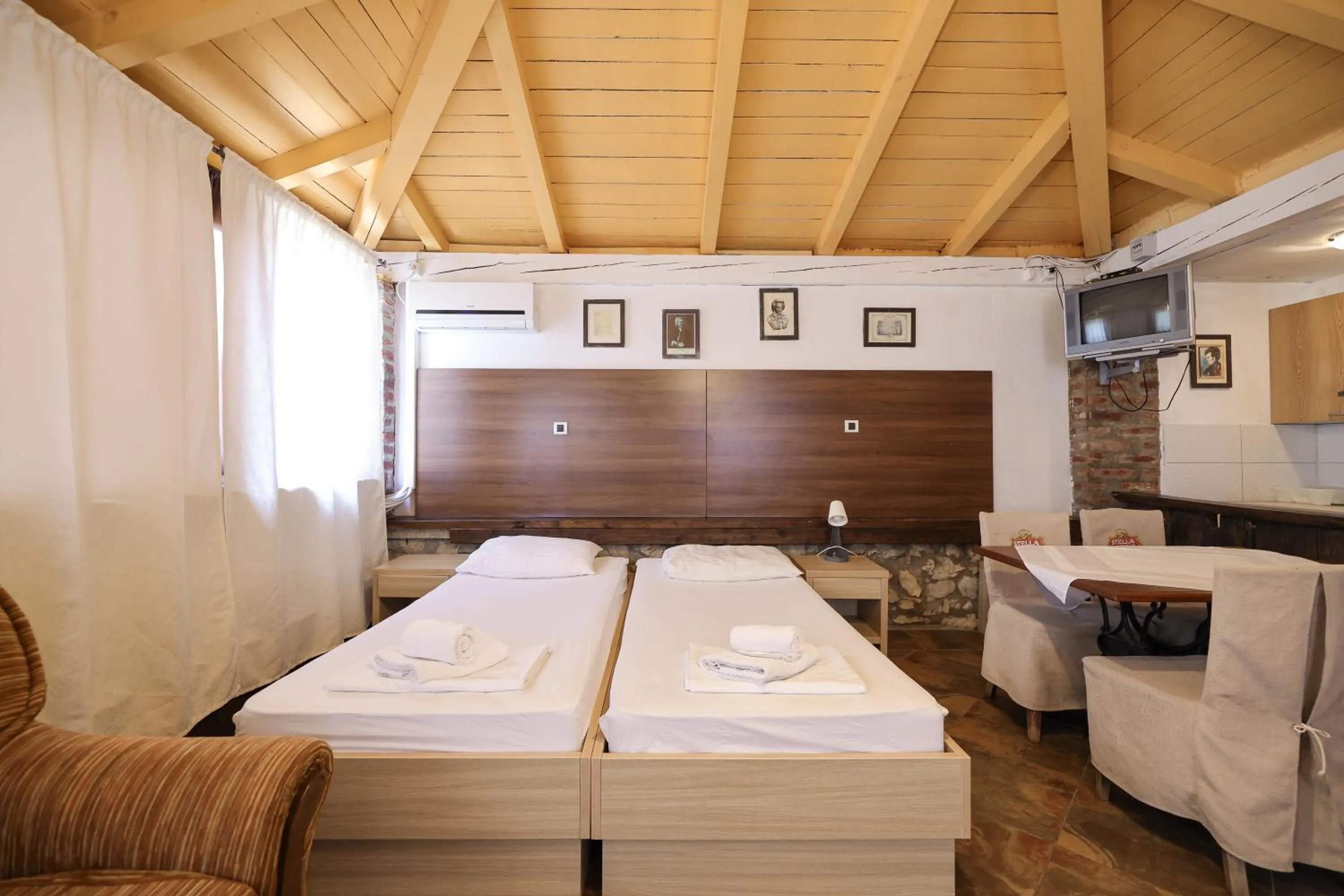 Bed in Tribunia Beach Hotel