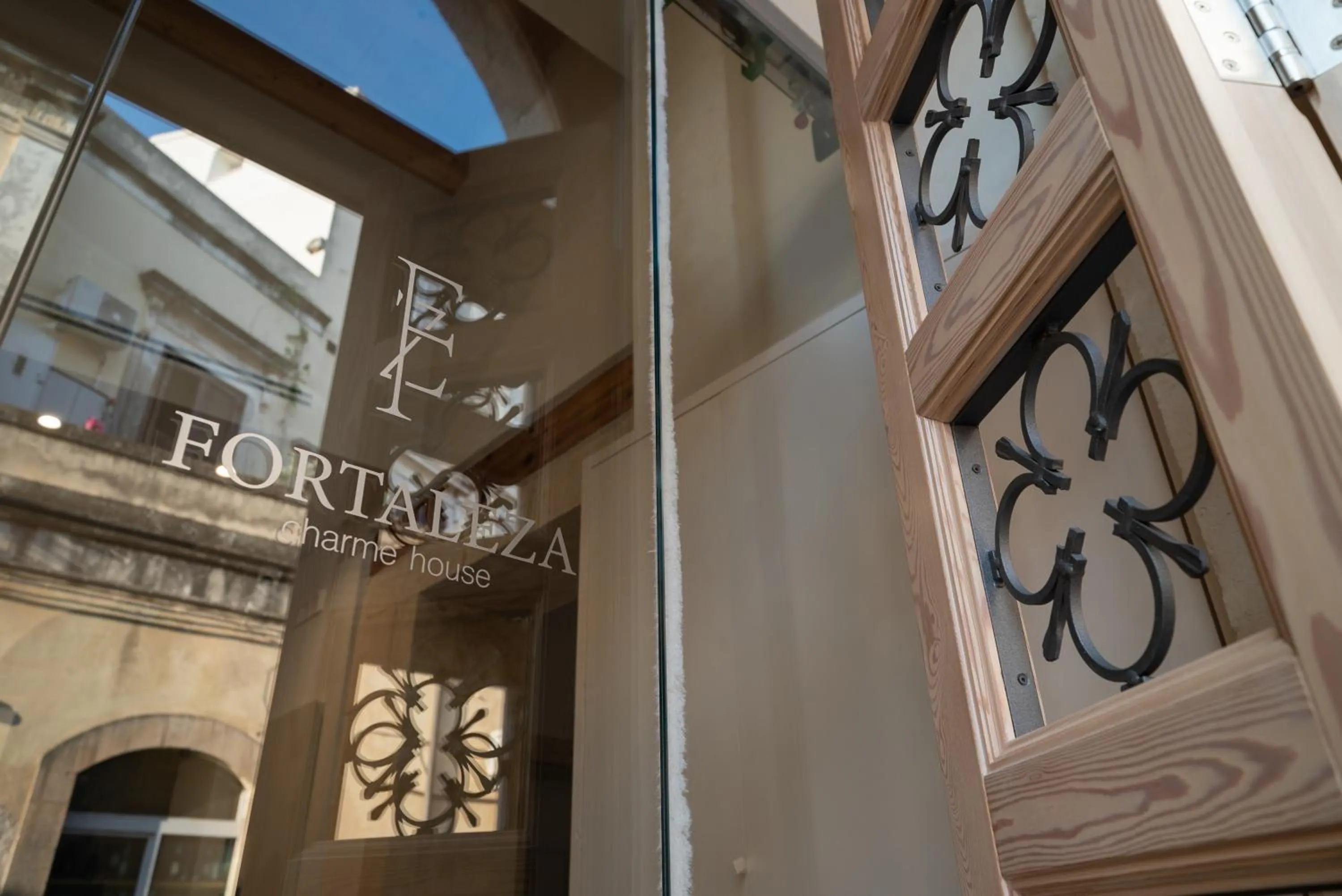 Property logo or sign in Fortaleza Charme House