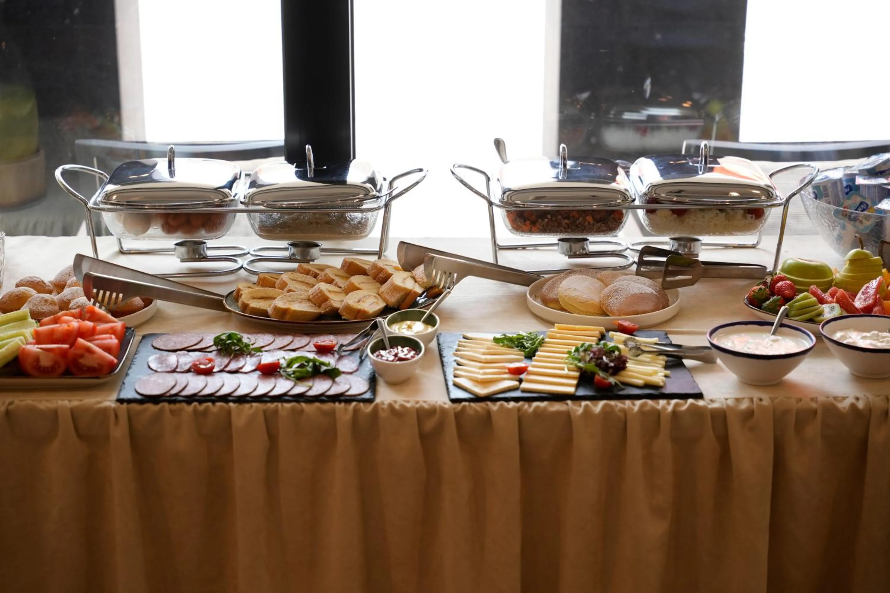 Manifest Restaurant and Hotel Gyumri
