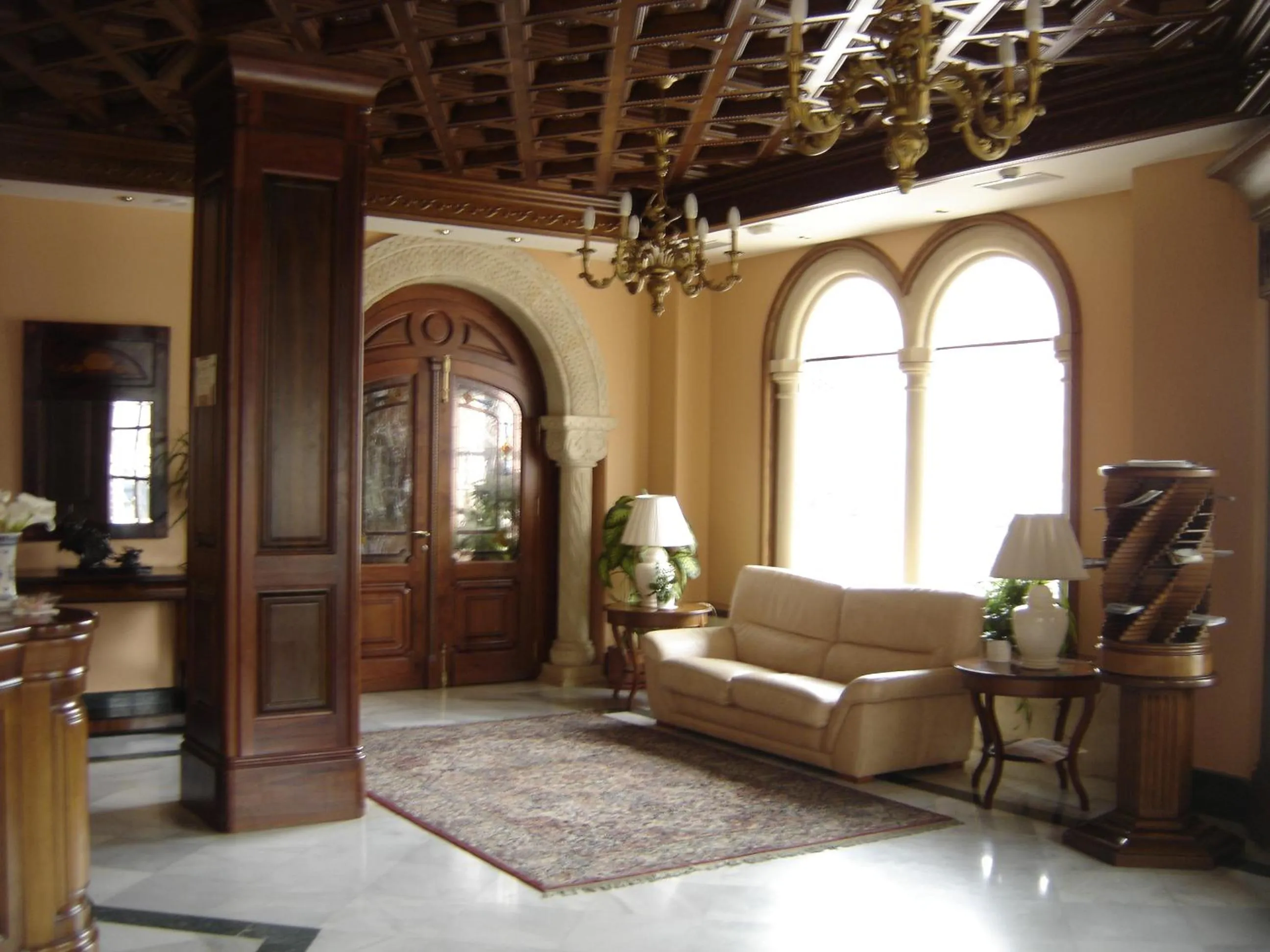 Lobby or reception in Hotel Aranda