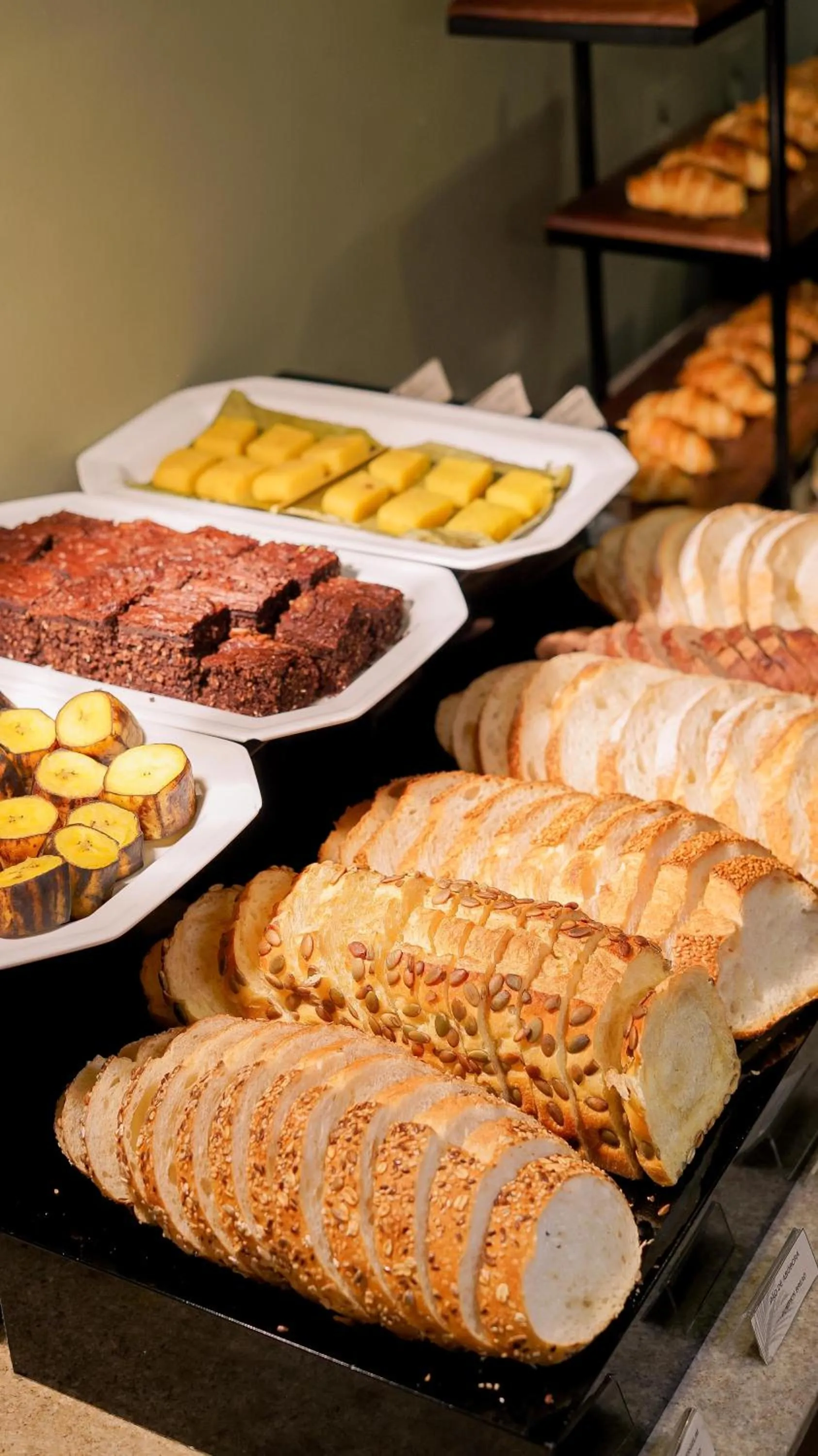 Continental breakfast in Novotel Manaus