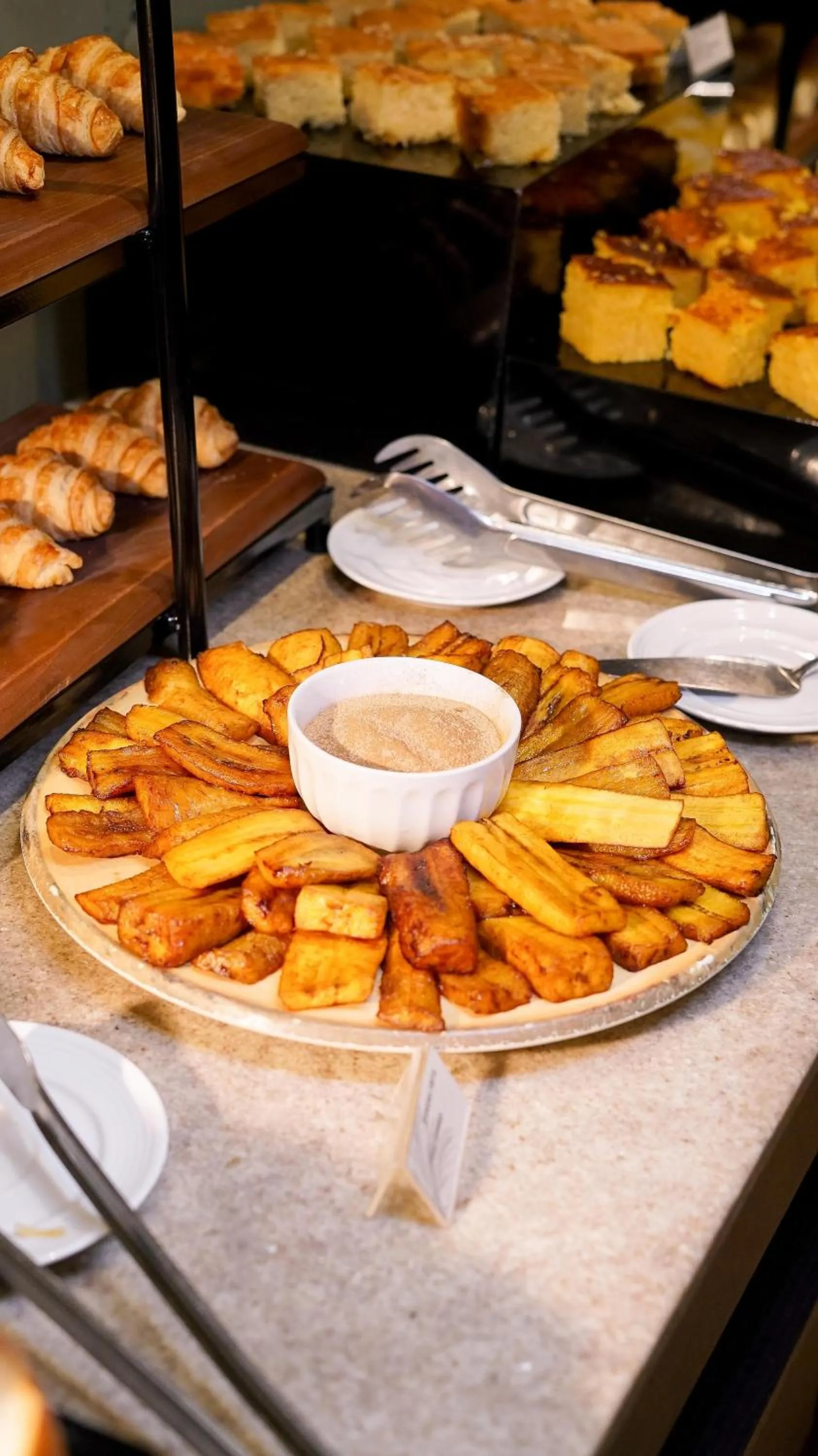 Buffet breakfast in Novotel Manaus