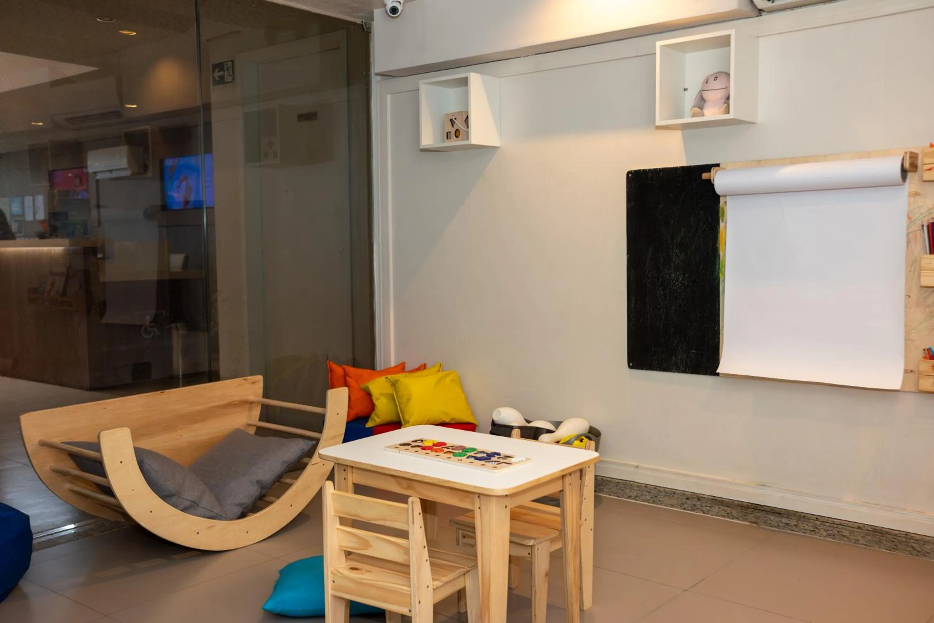 children in Novotel Manaus