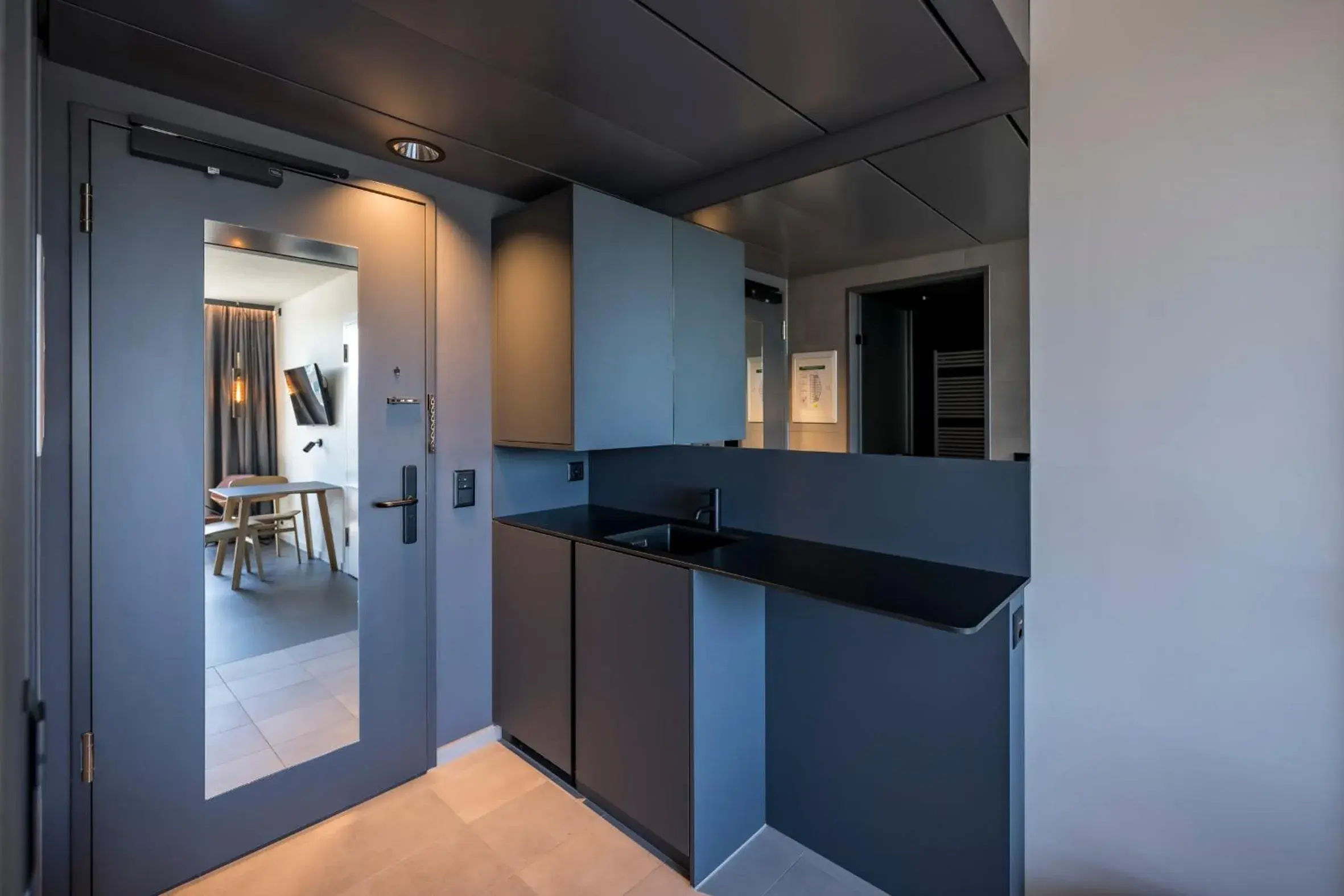 Superior King Room - single occupancy in Zleep Hotel Zürich-Kloten Superior King Room - single occupancy in Zleep Hotel Zürich-Kloten