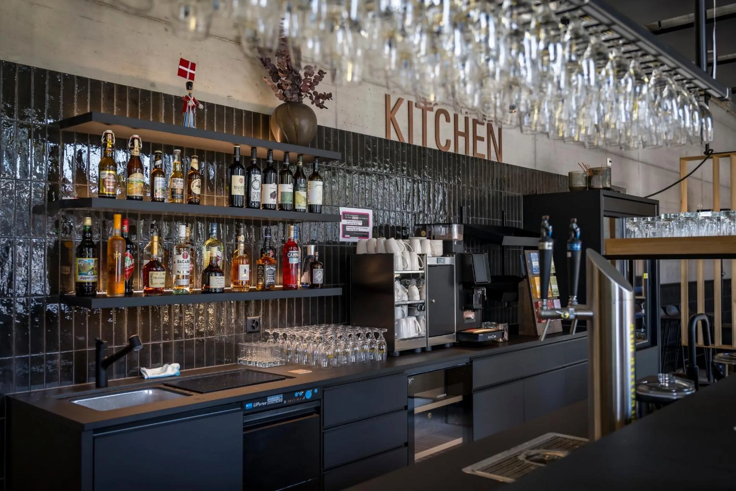 Restaurant/places to eat in Zleep Hotel Zürich-Kloten