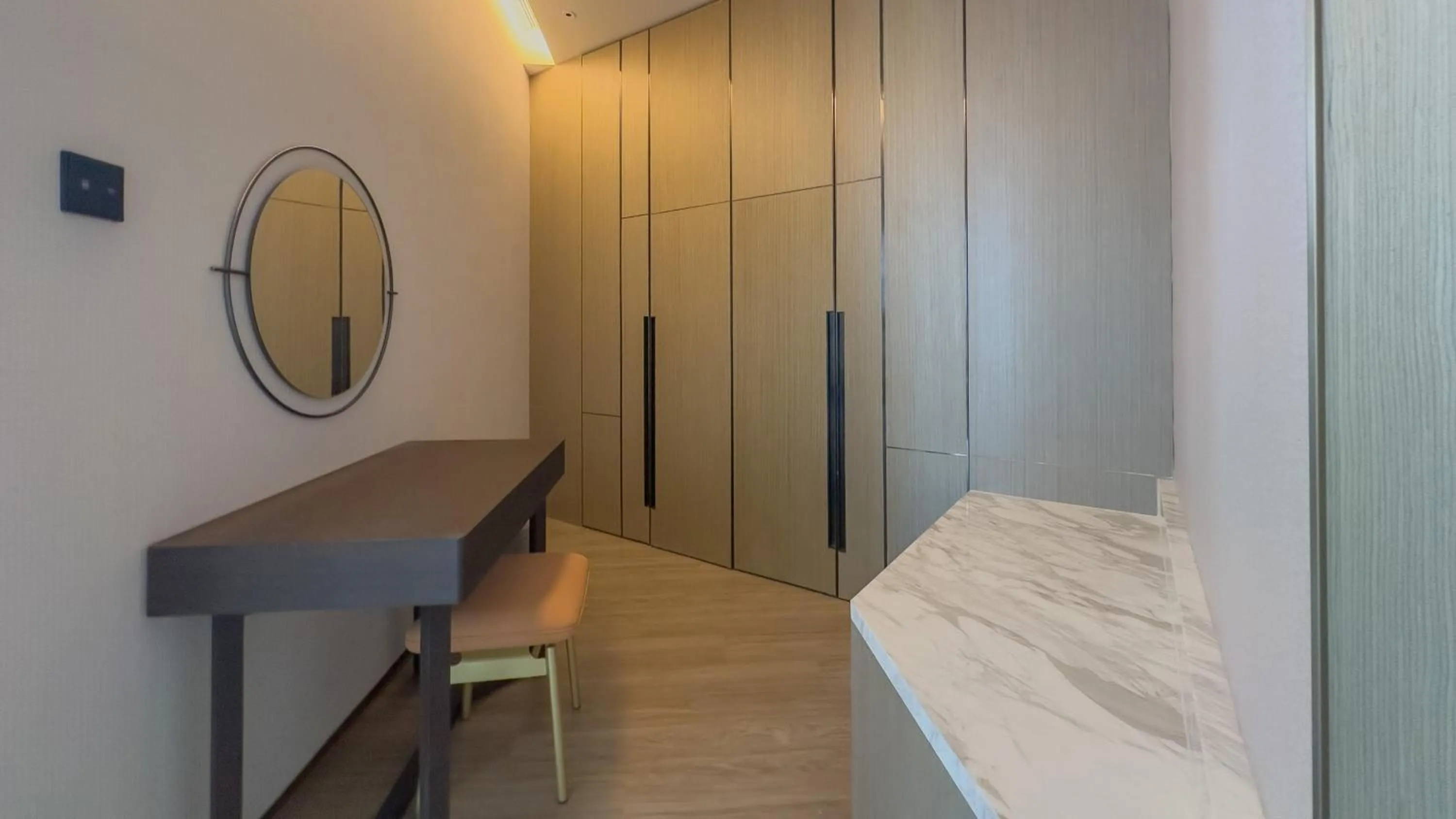 Photo of the whole room, Bed in EVEN Hotel Yinchuan Yuehai by IHG