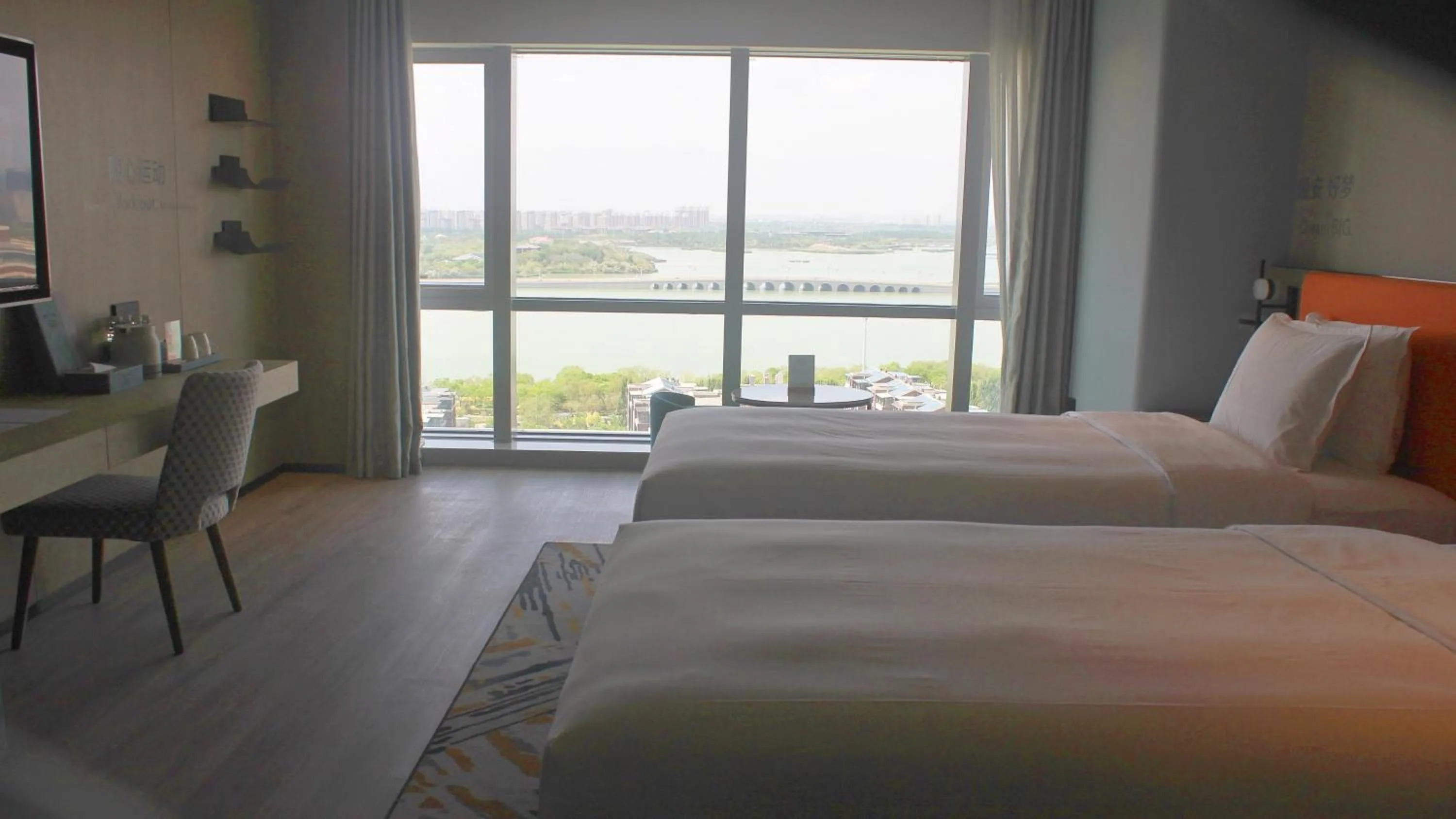 Bedroom, Bed in EVEN Hotel Yinchuan Yuehai by IHG