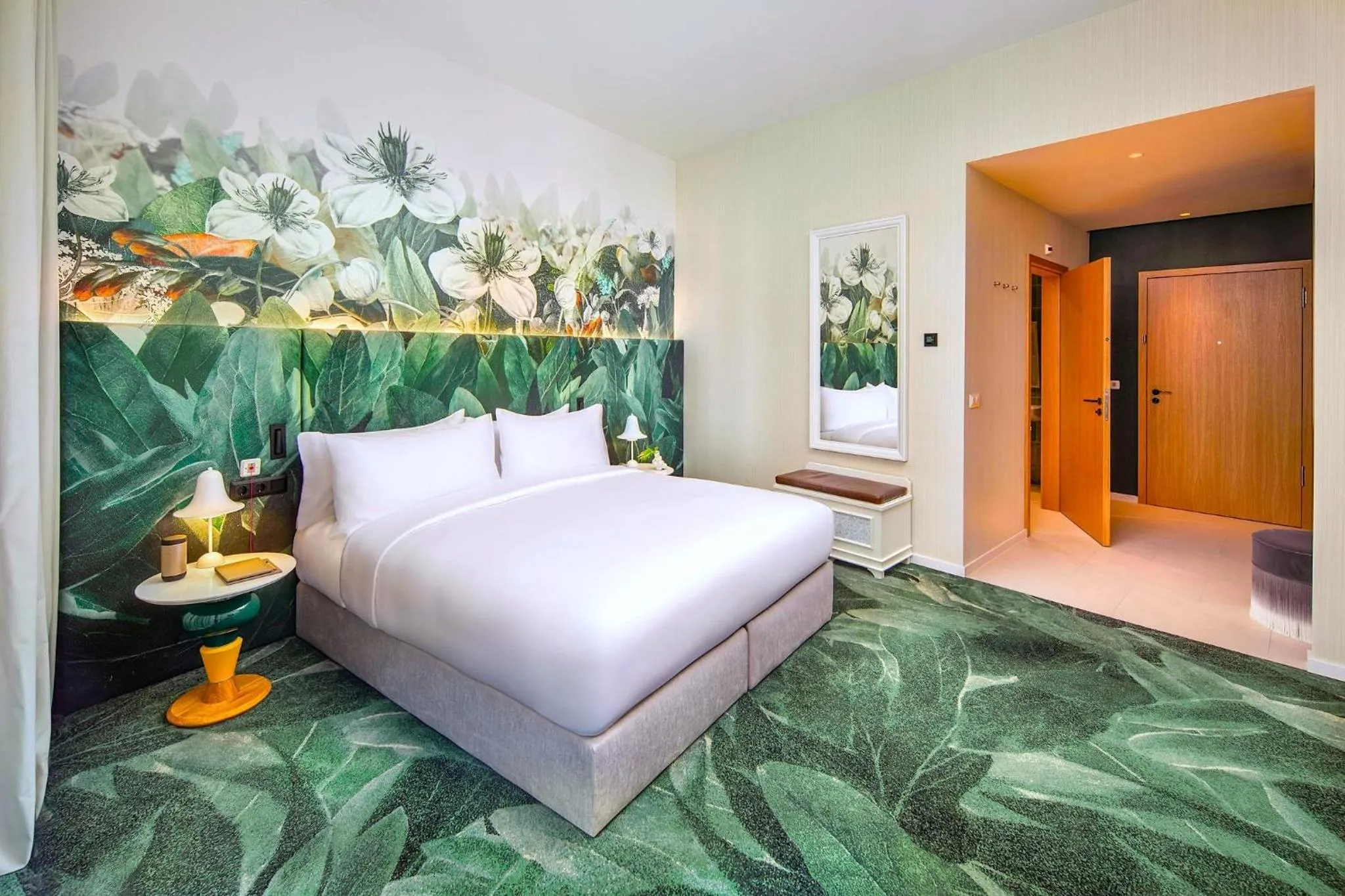 Photo of the whole room, Bed in Kimpton BEM Budapest by IHG