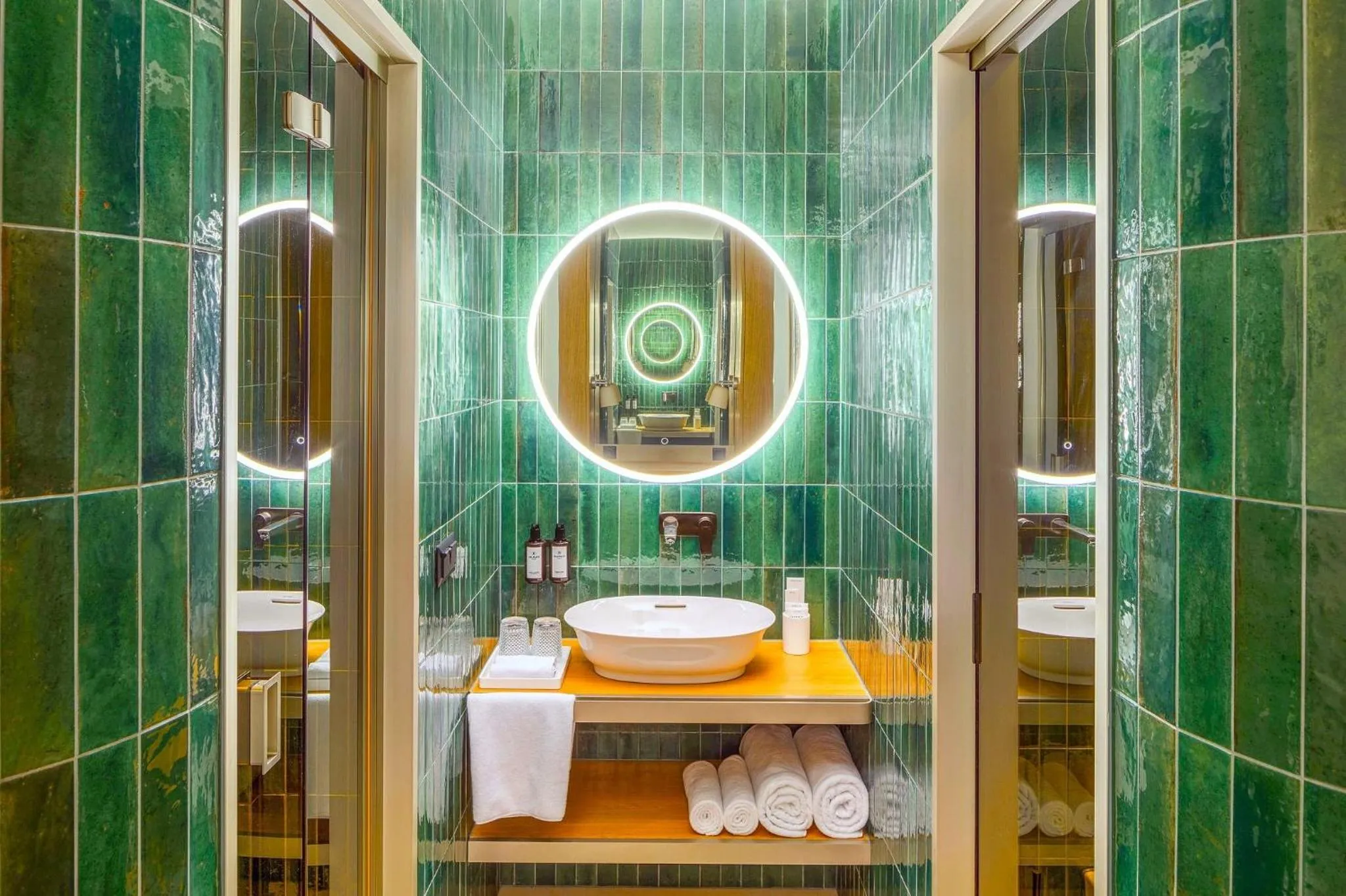 Photo of the whole room in Kimpton BEM Budapest by IHG