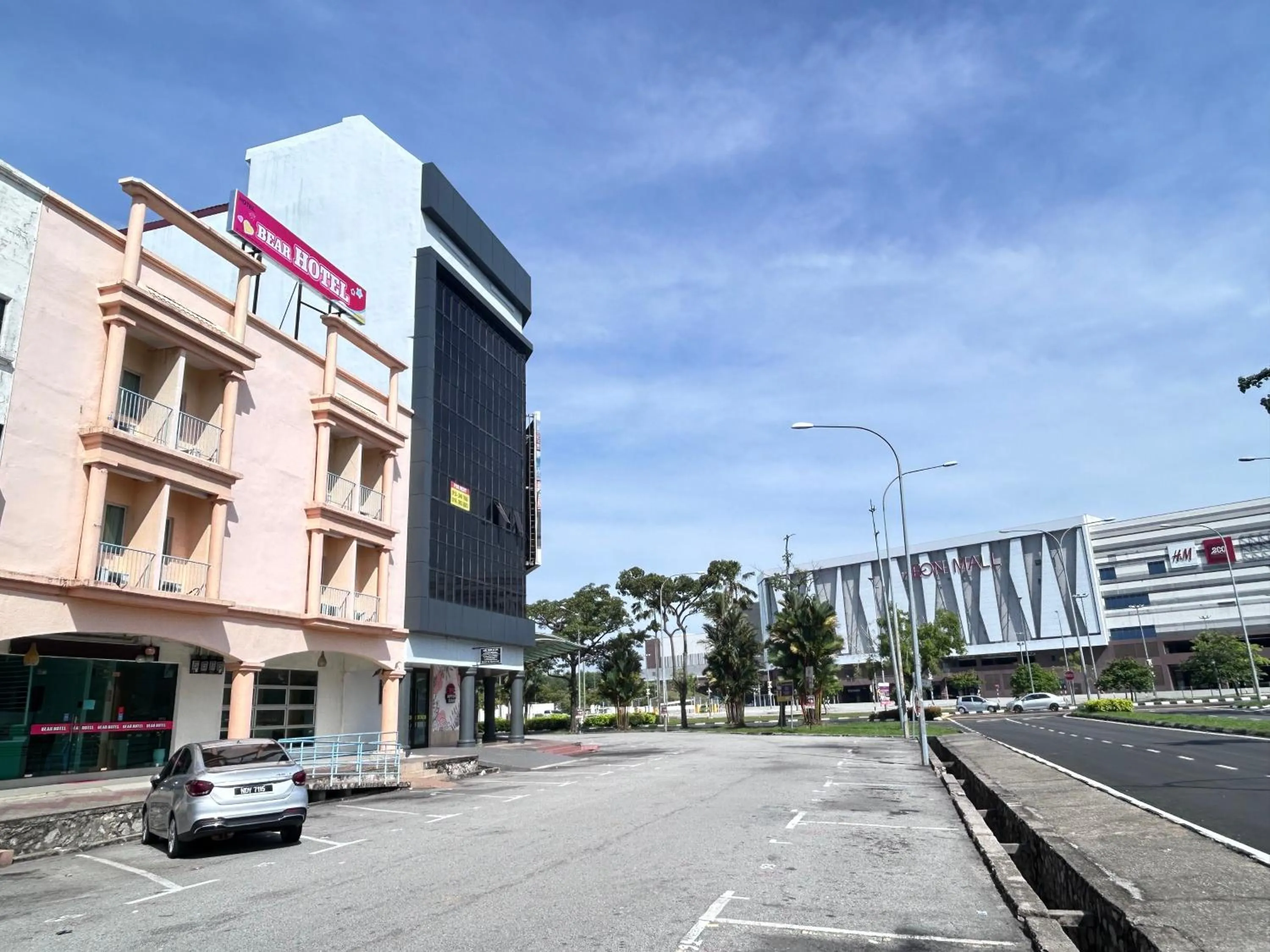 Street view in 8 Hotel Nilai / KLIA