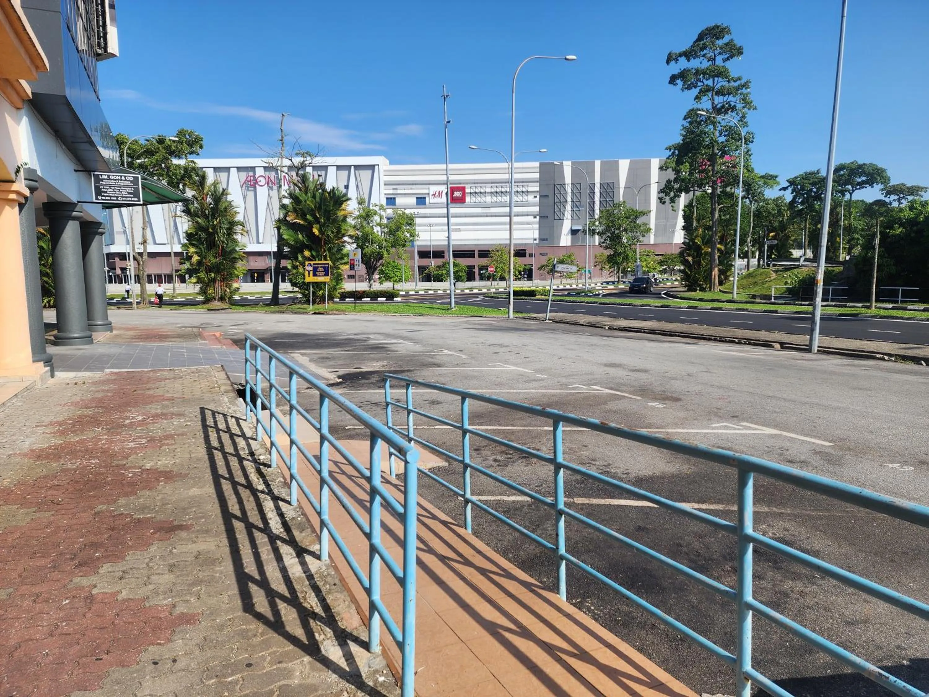 Shopping Area in BEAR HOTEL at NILAI