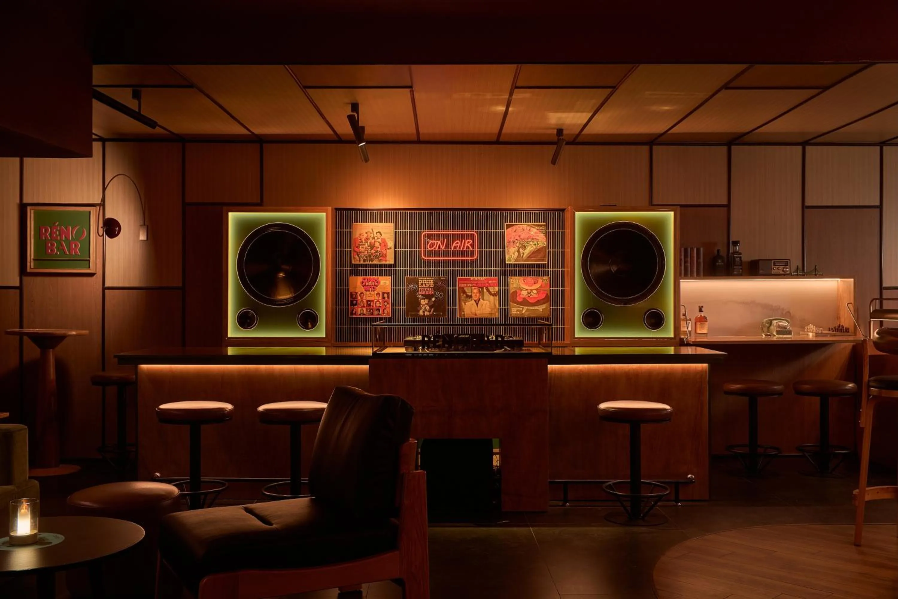 Nightclub / DJ in CLASSYC Hotel