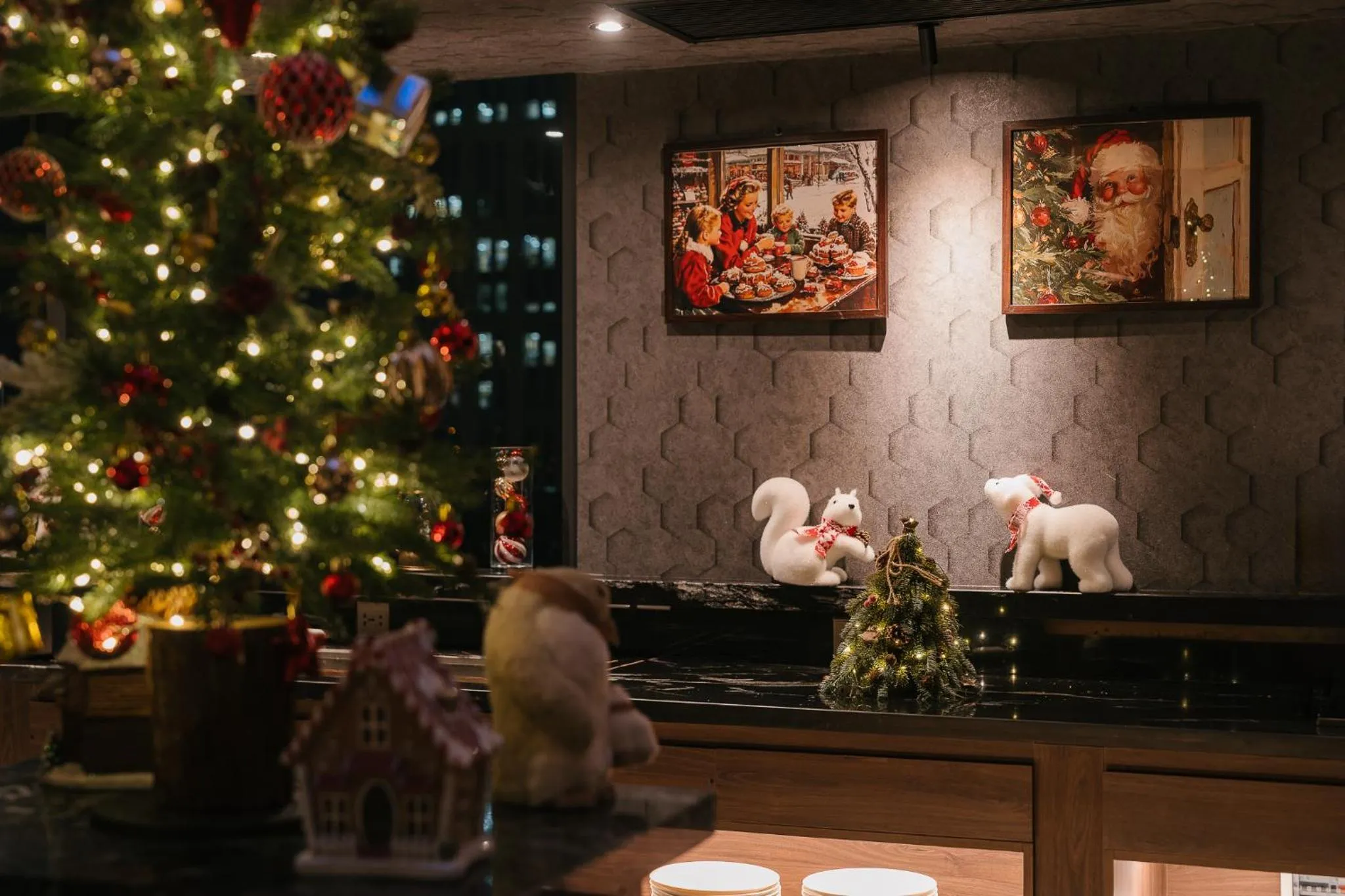 Restaurant/places to eat in CLASSYC Hotel