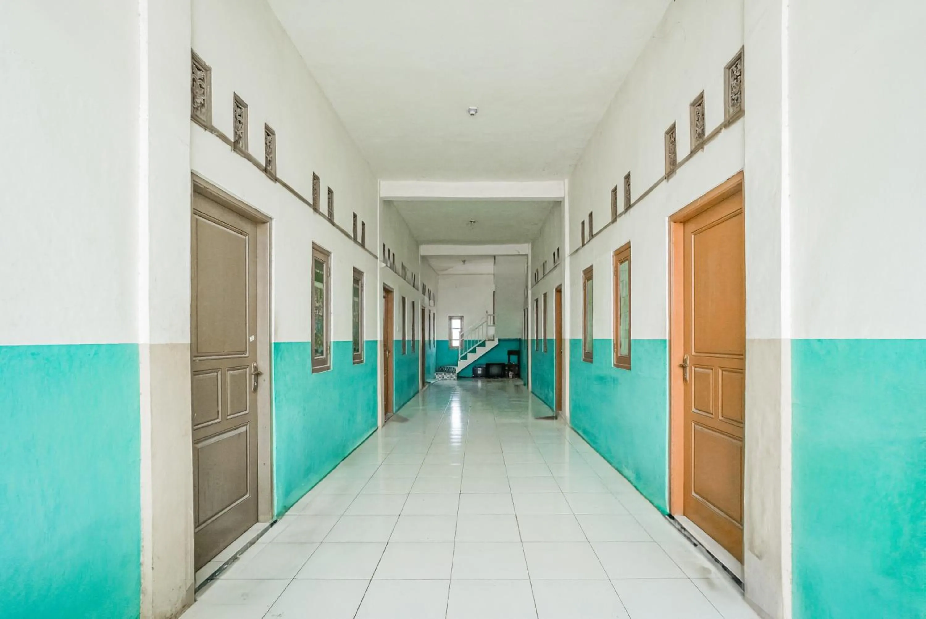 Lobby or reception in Hotel O Wunut Homestay Syariah