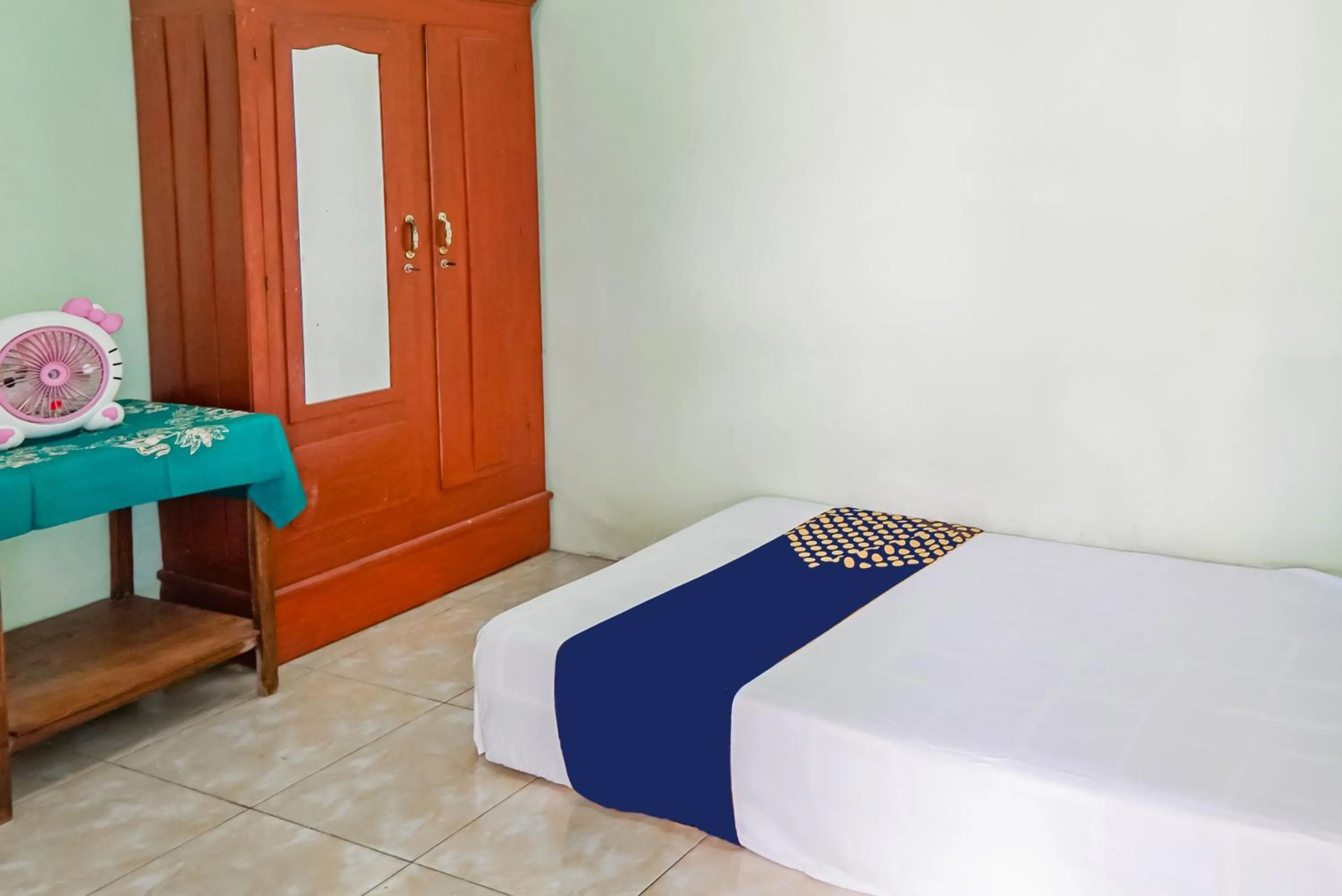 Bedroom, Bed in Hotel O Wunut Homestay Syariah