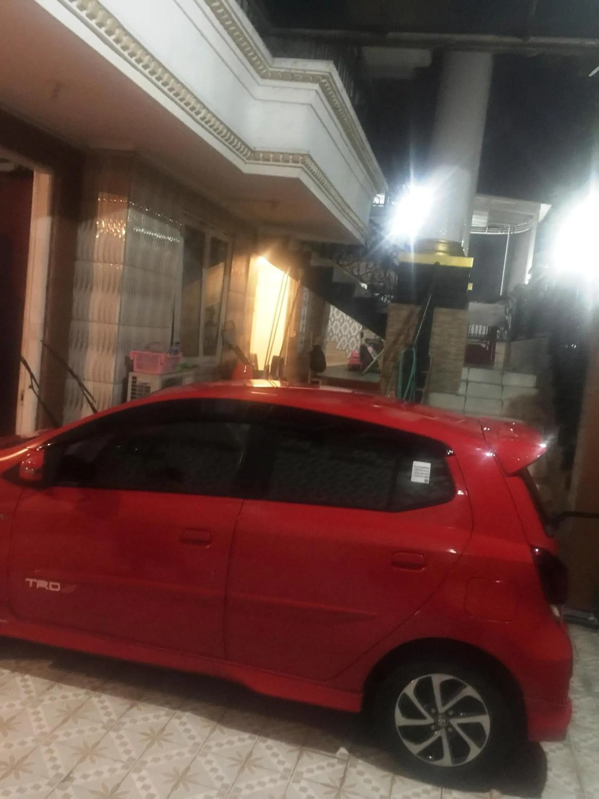 Lobby or reception in Hotel O Guest House Bu Iin Syariah