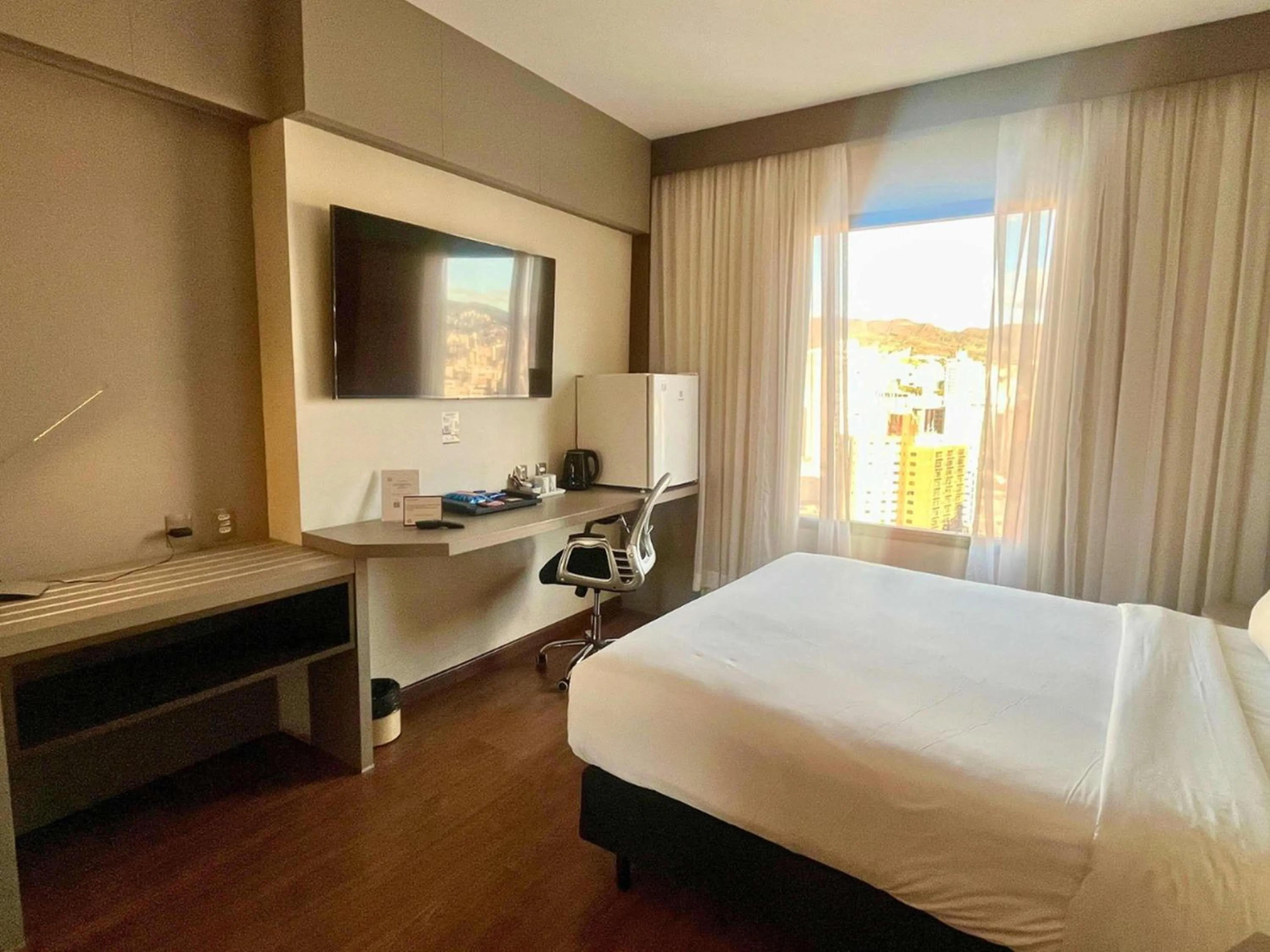 Bedroom, Bed in Mercure Belo Horizonte Lourdes