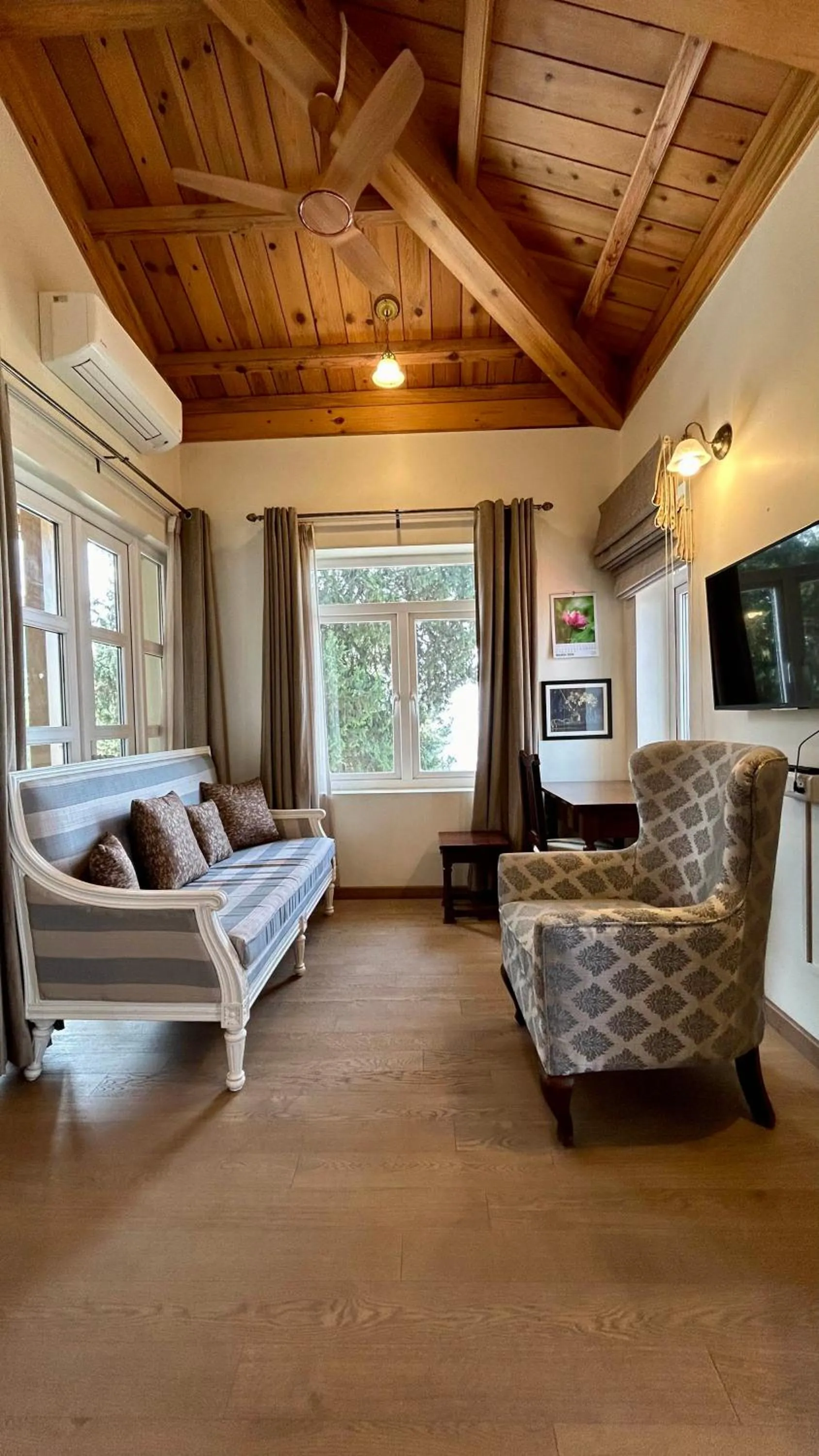 TV and multimedia, Bed in The Magnolia Lodge