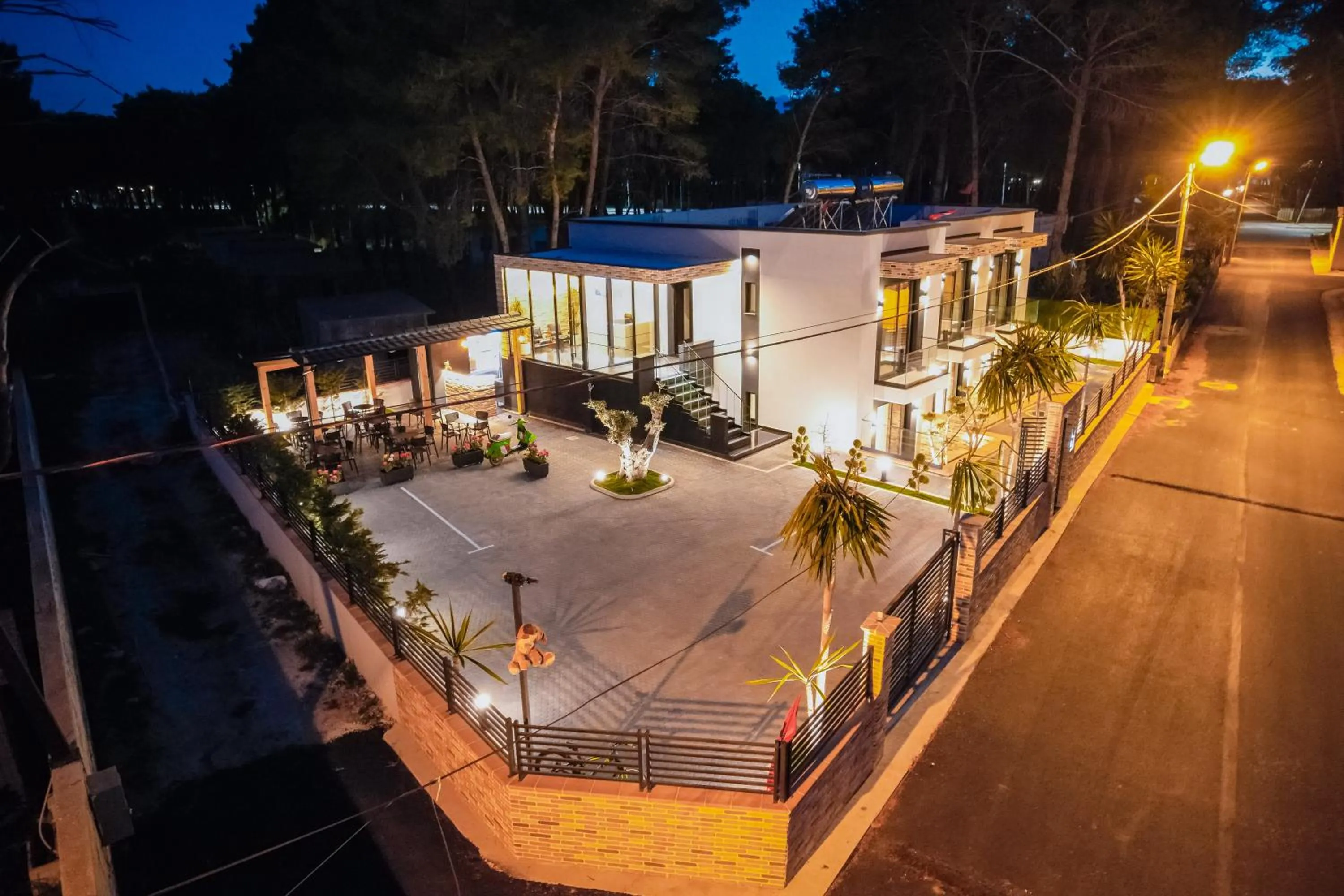 Property building in Hotel Beke