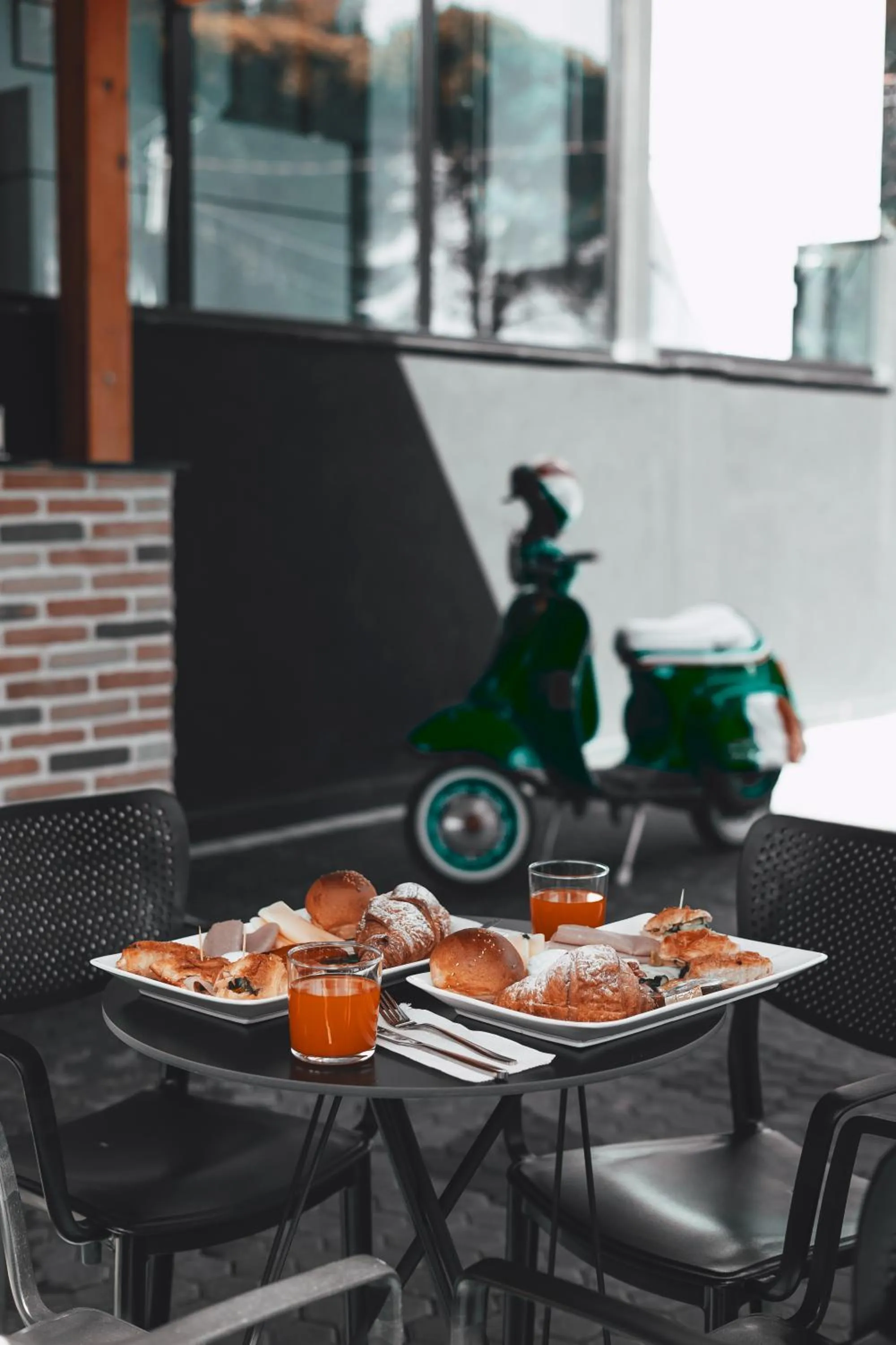 Buffet breakfast in Hotel Beke