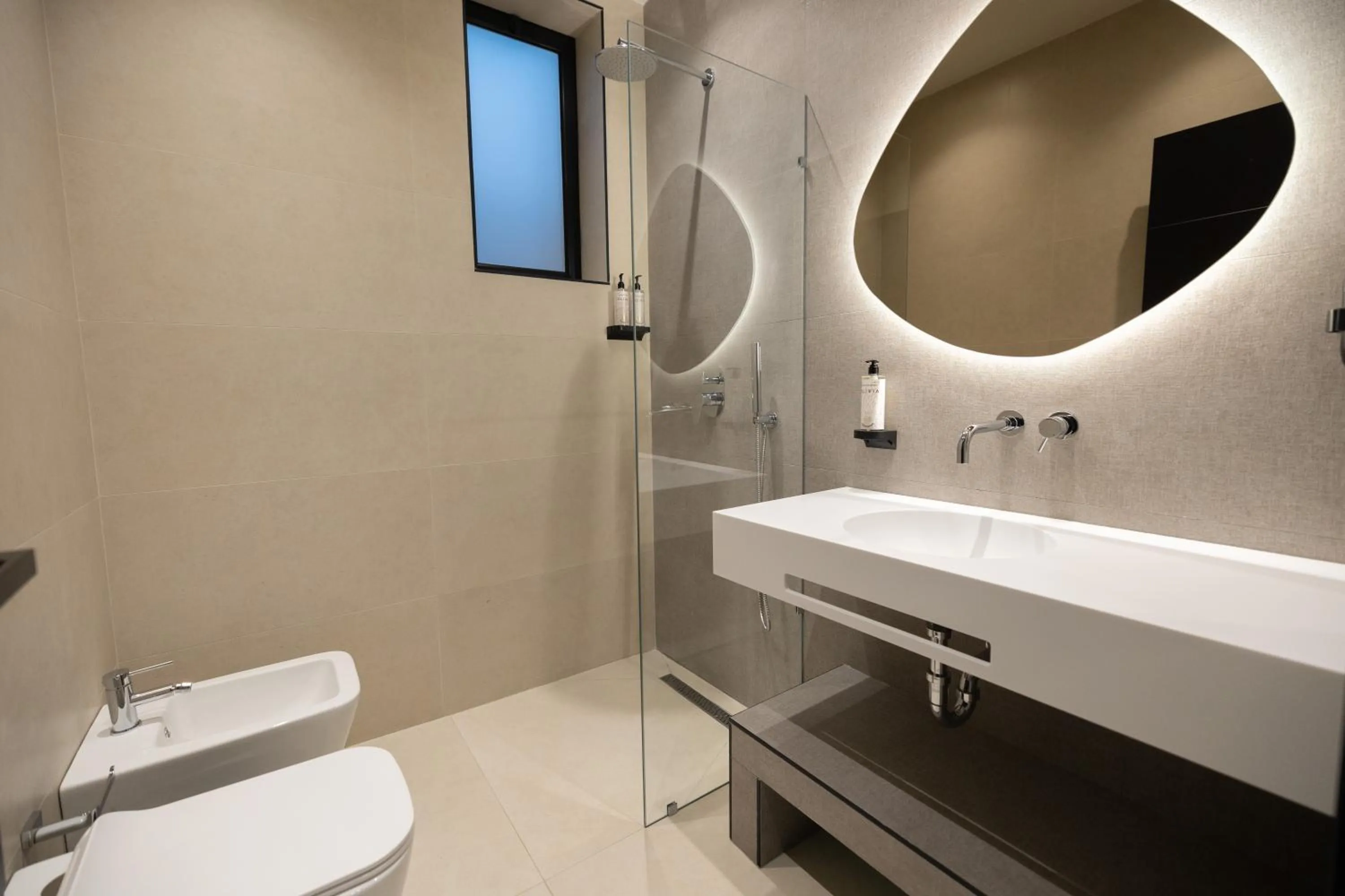 Toilet in Hotel Beke