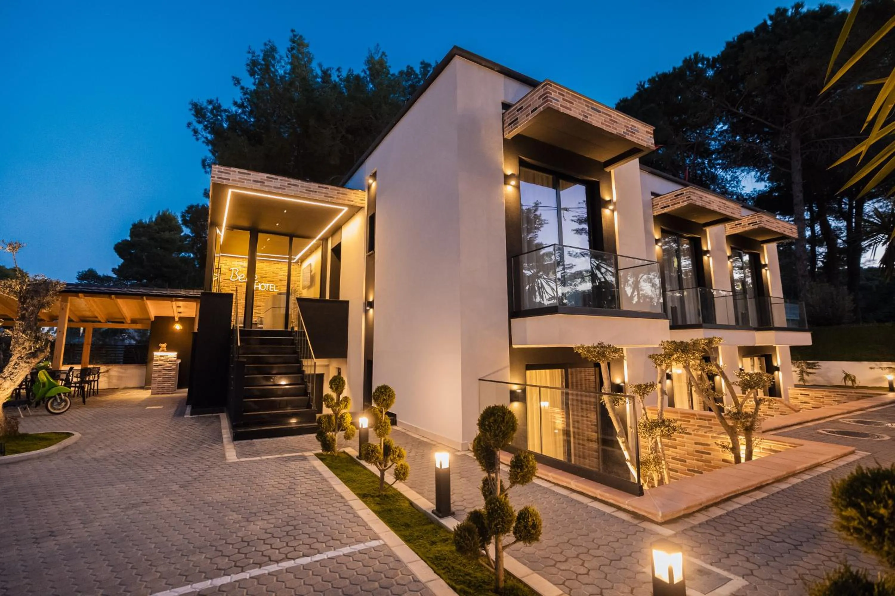 Property building in Hotel Beke