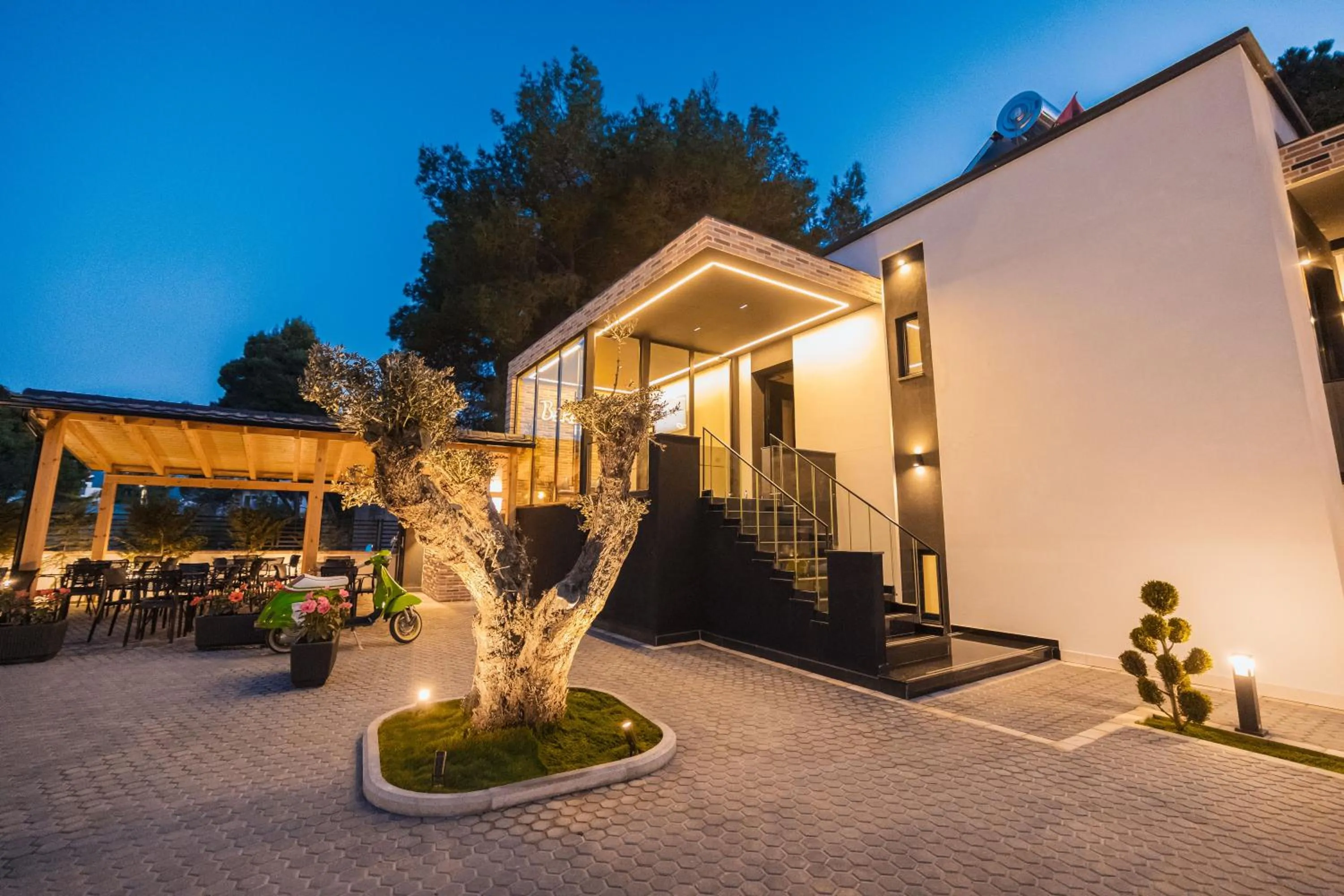 Property building in Hotel Beke