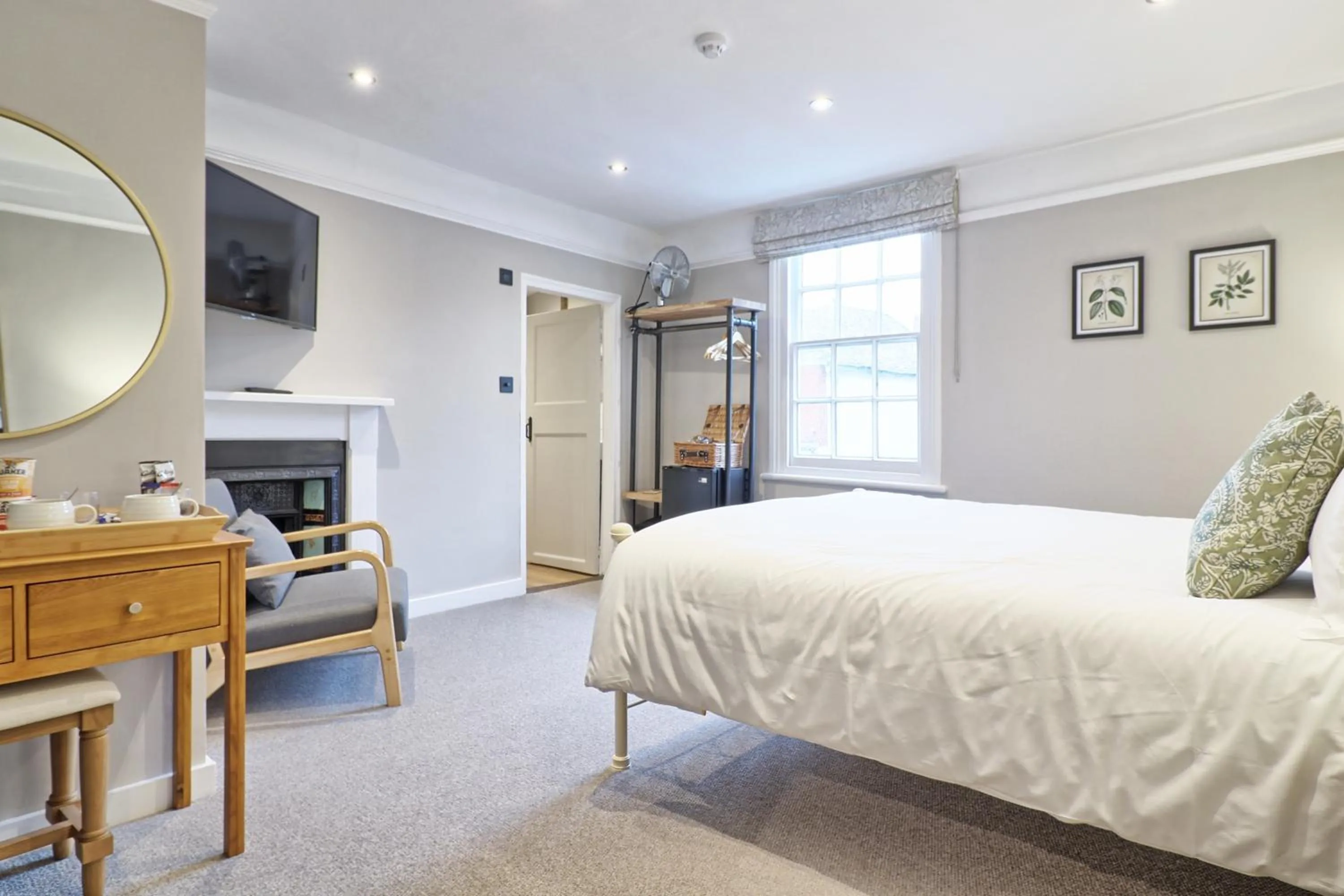 Bed in Ranfield's Brasserie Hotel Rooms