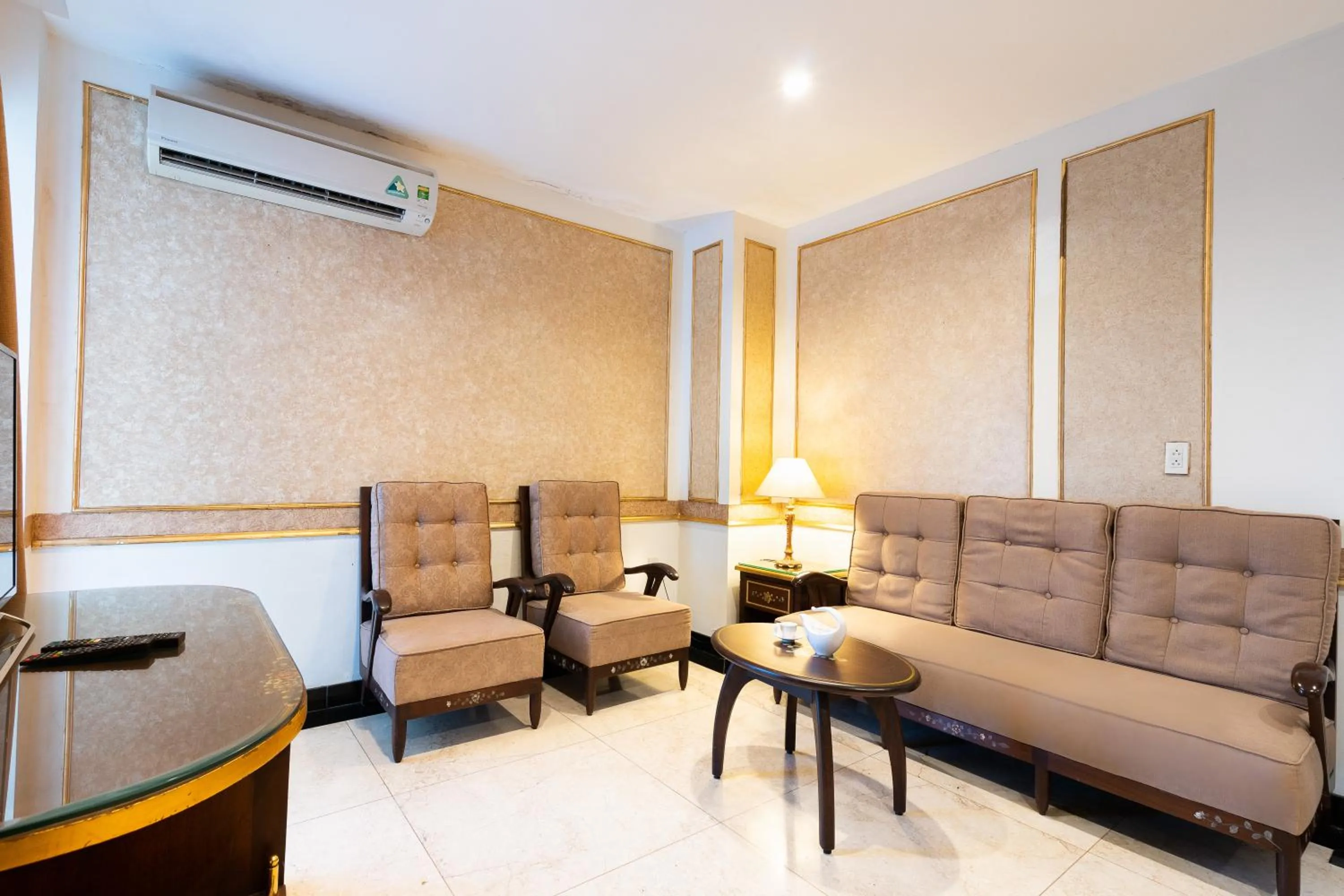 TV and multimedia in Nicecy Hotel - Apartment Sai Gon City