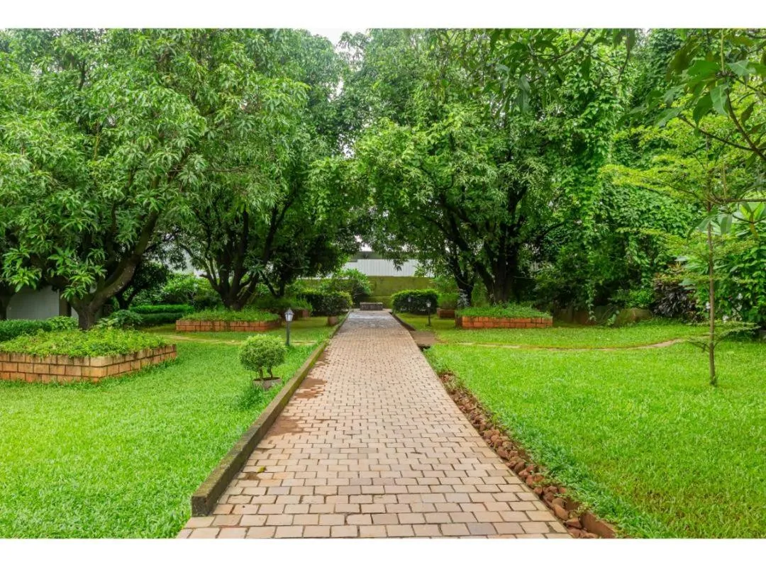 Garden in River Estates Resort, Restaurant & Spa by Vibescapes